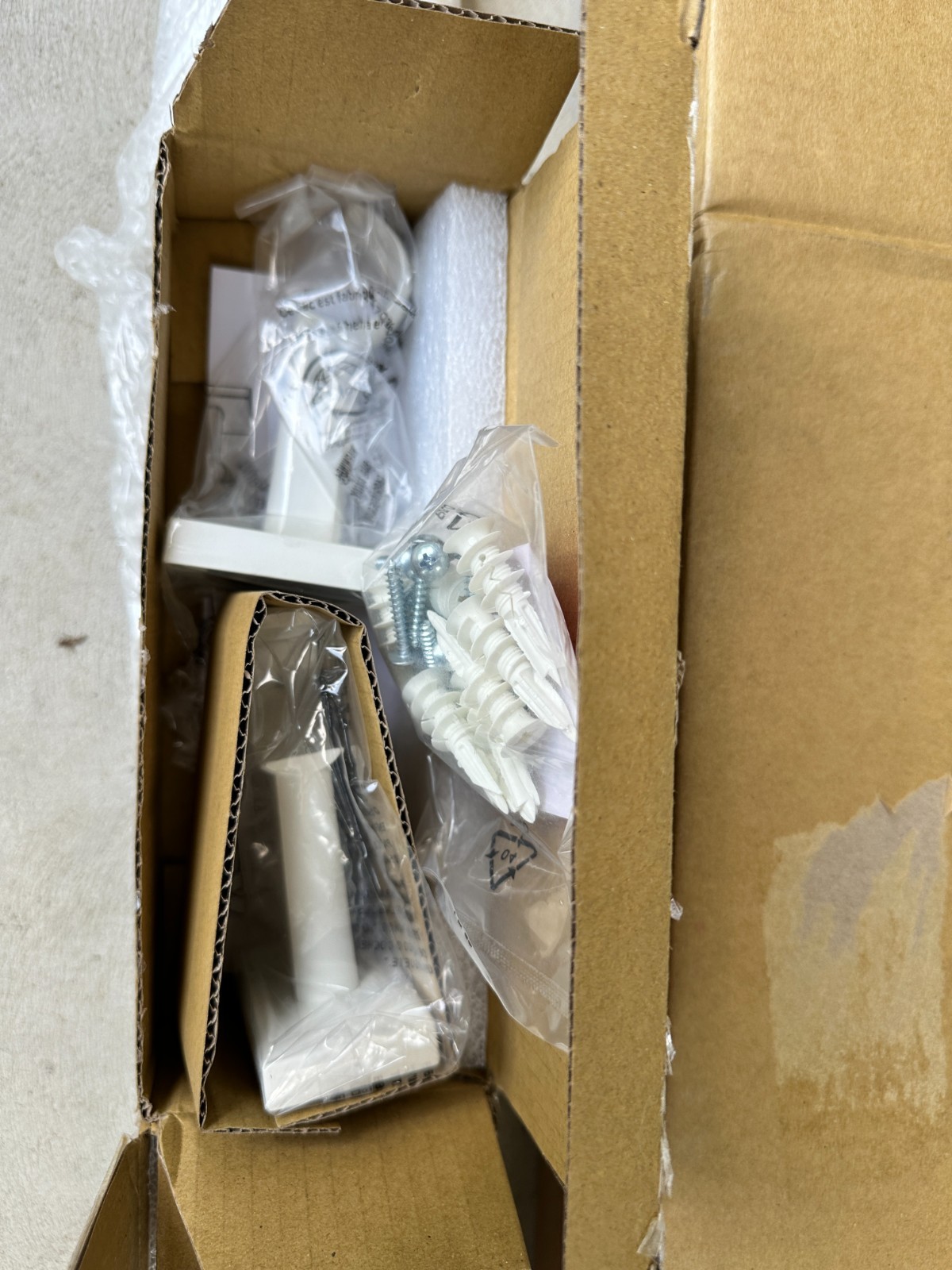 Pottery Barn Standard Curtain Rod & Wall Bracket 108-144″ ~ 1.25″d White NEW