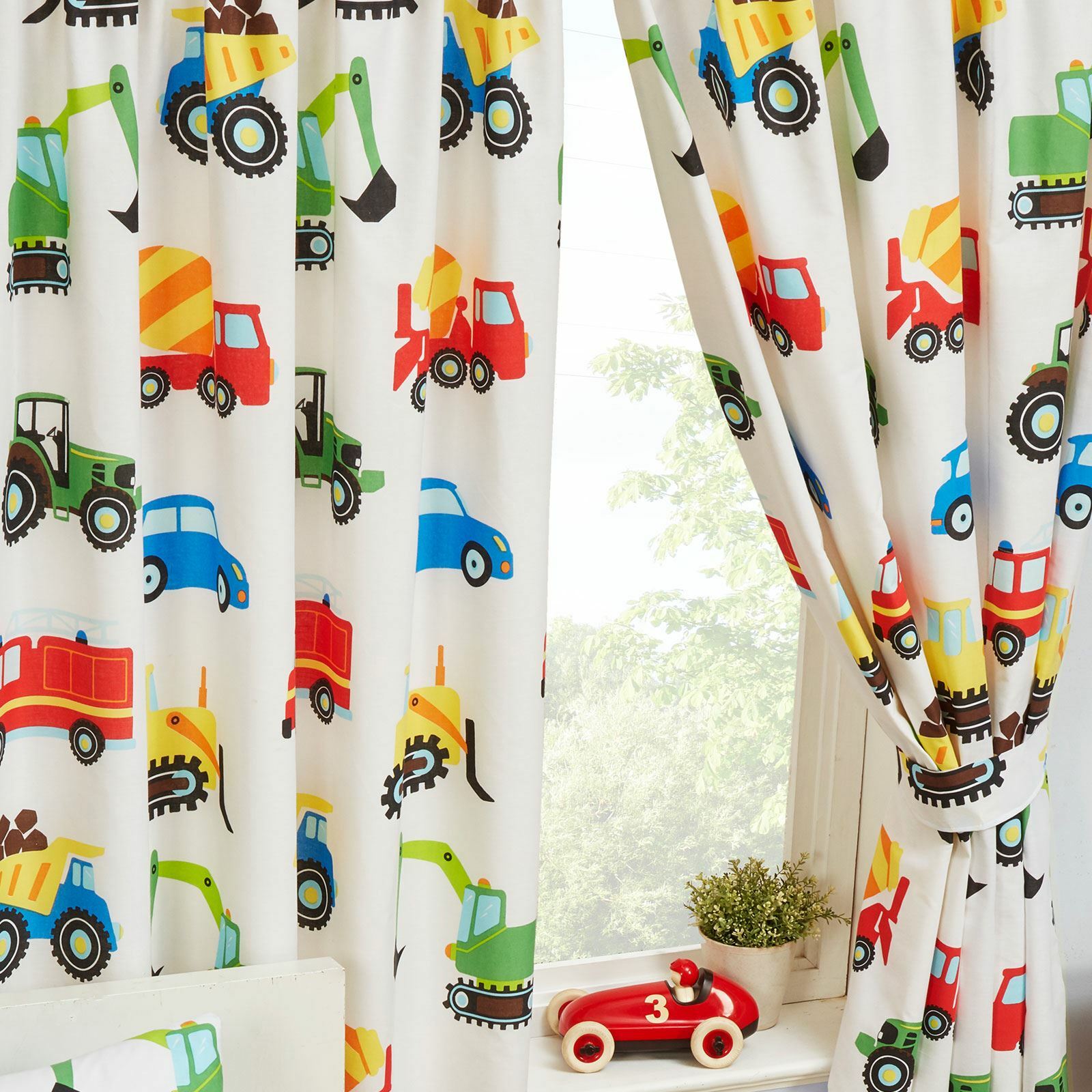 TRUCKS & TRANSPORT LINED CURTAINS CHILDRENS BEDROOM 66″ x 54″ (168cm x 137cm)