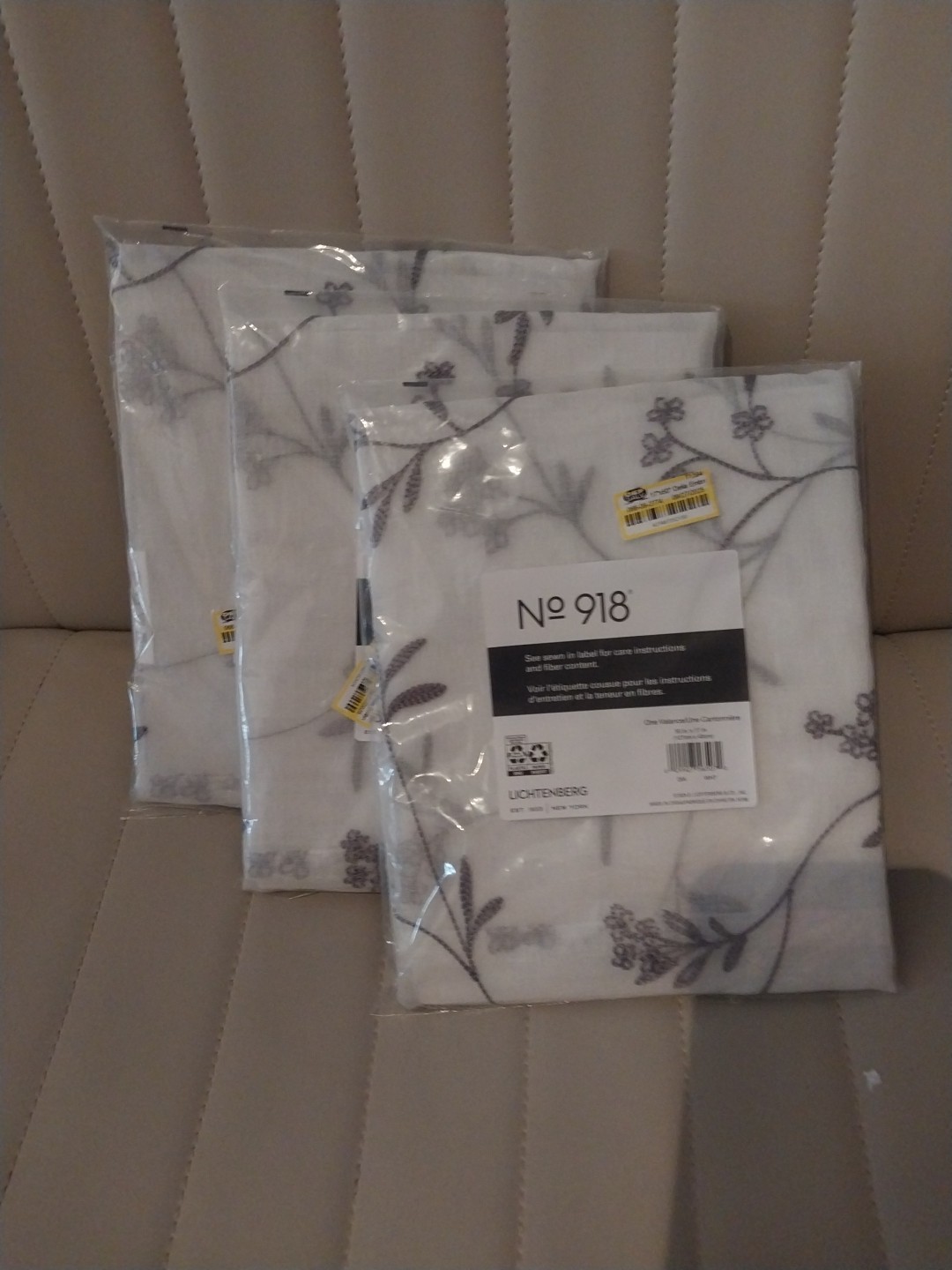 No 918 Lichtenberg Valance 50in. By 17in Grey And White