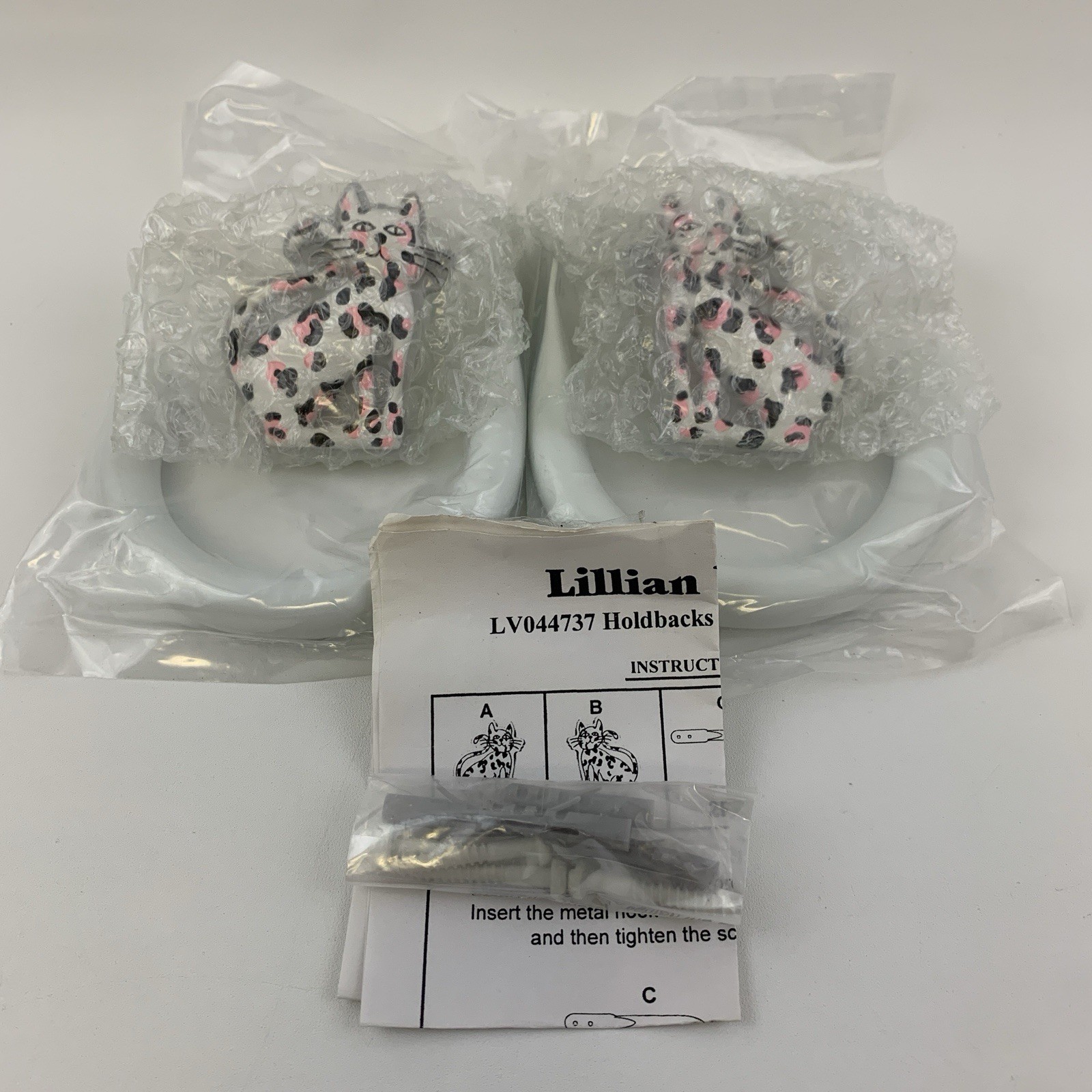 Lillian Vernon Ceramic Pink Black Leopard Cats Curtain Holdbacks Wall Mount Set