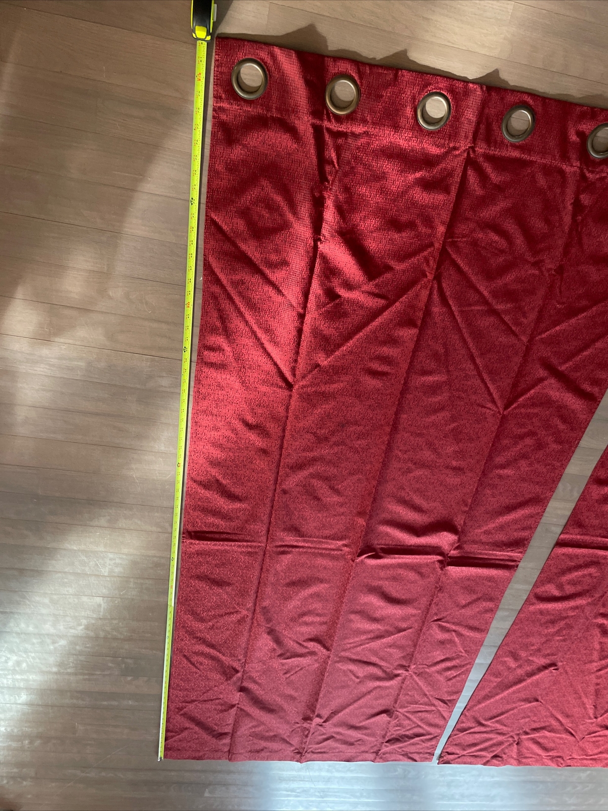 1pair Of Burgandy Curtain Panels