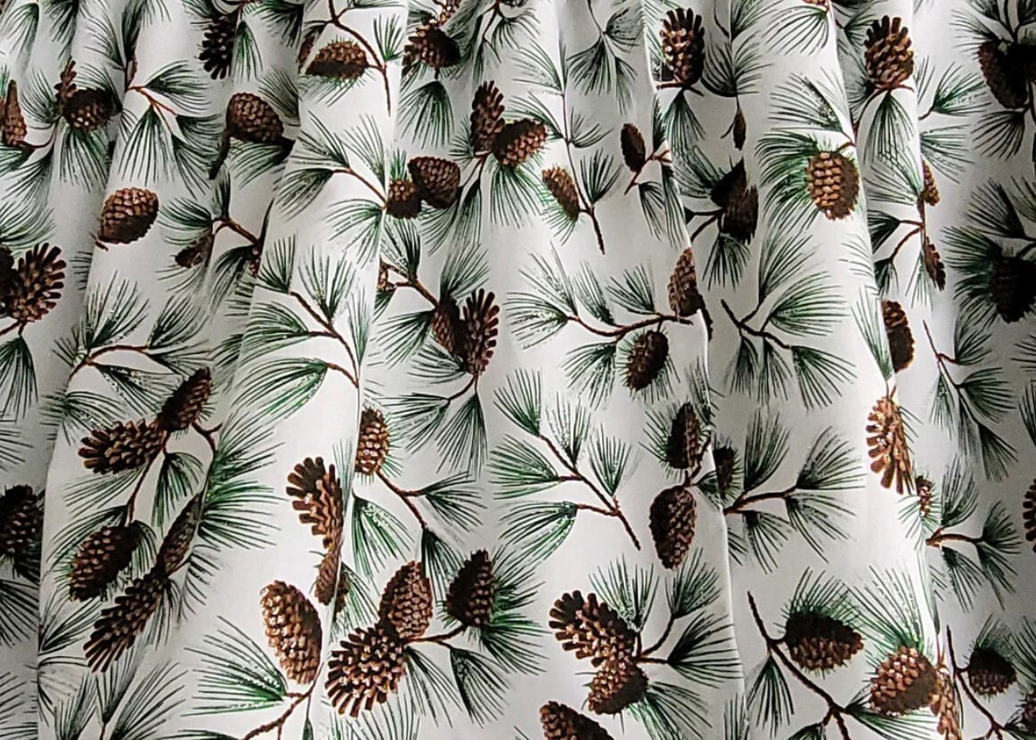 Pinecone Christmas Valance, Glitter Valance Curtain, White and Green Christmas