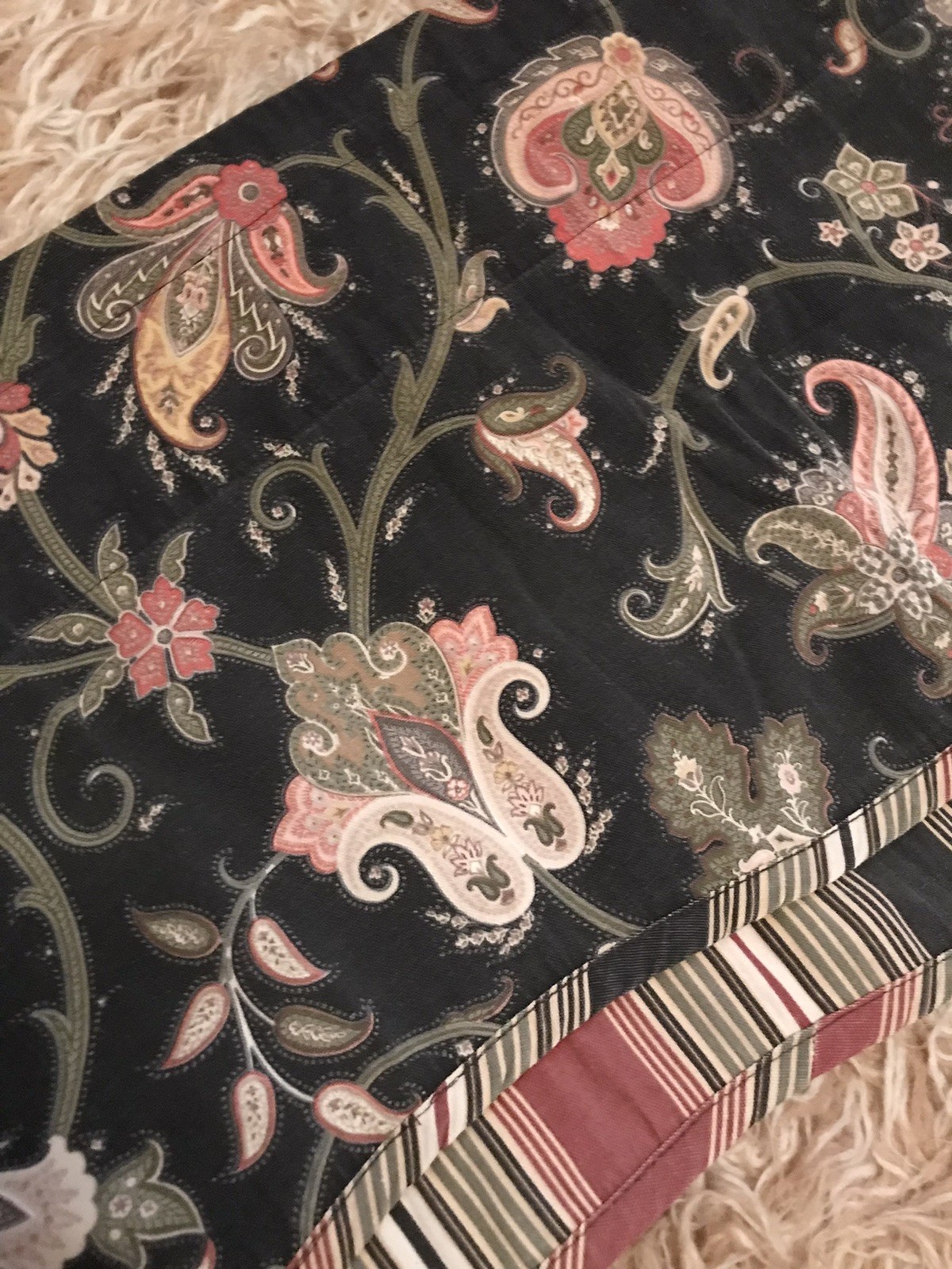 Traditions Waverly FLORAL MEDALLION Rust Black Stripes Valance 48”x18” (1) Wavy