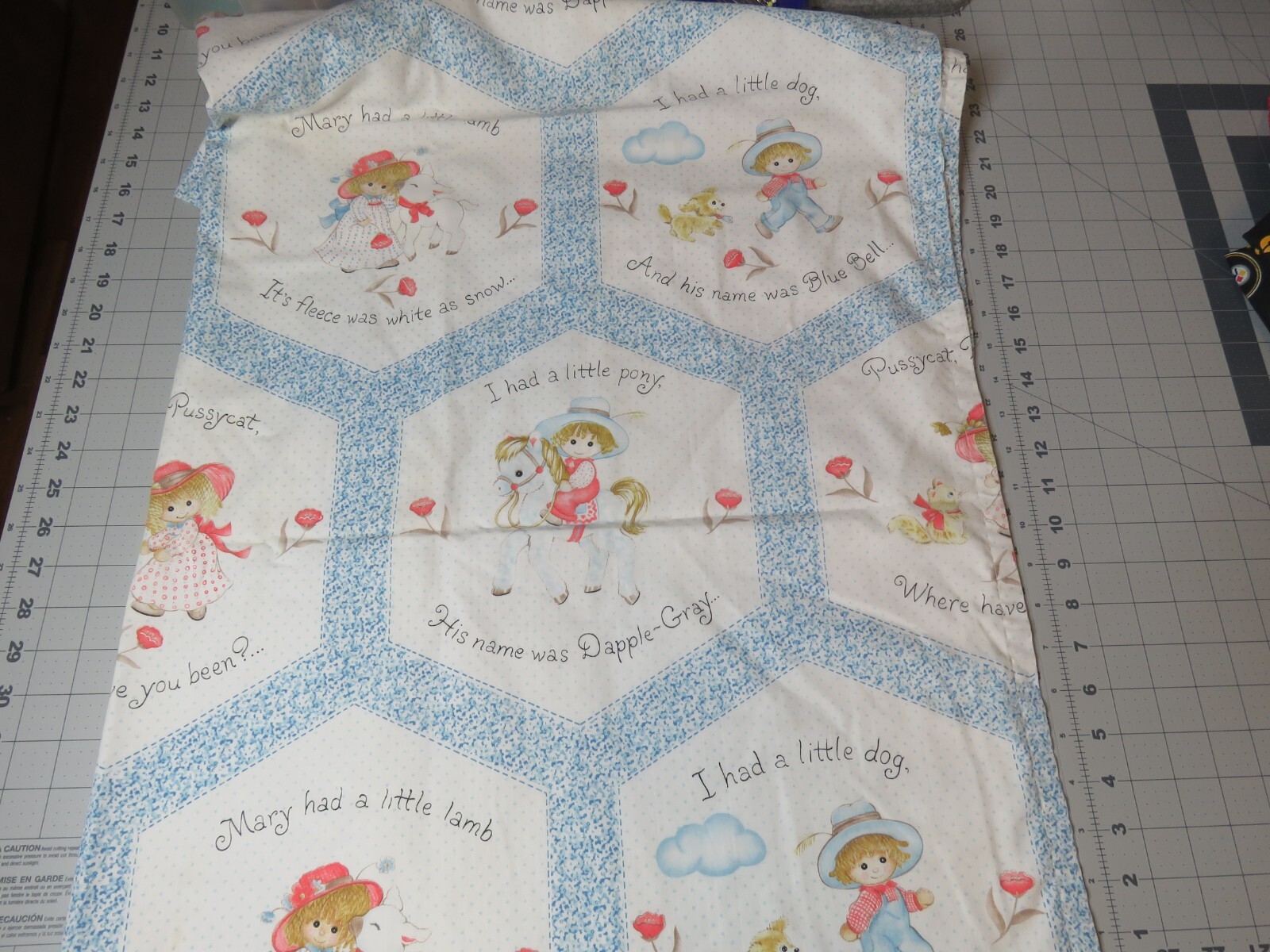 ONE Springs Mills Mother Goose Fabric/Handcrafted Lined Curtain Panel Vtg 42×50″