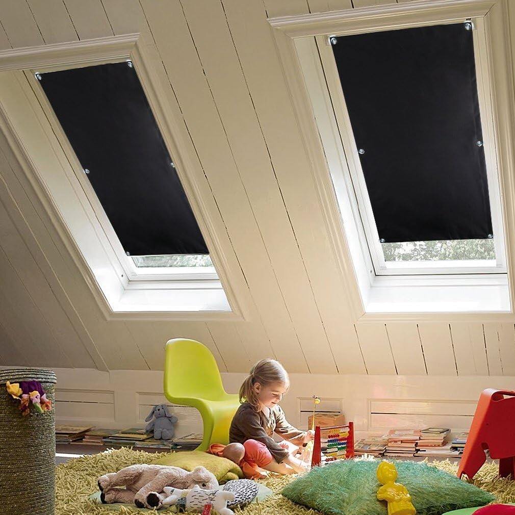 Portable Blackout Blind 30″ x 45″ inches Skylight Window Shade + Suction Cups