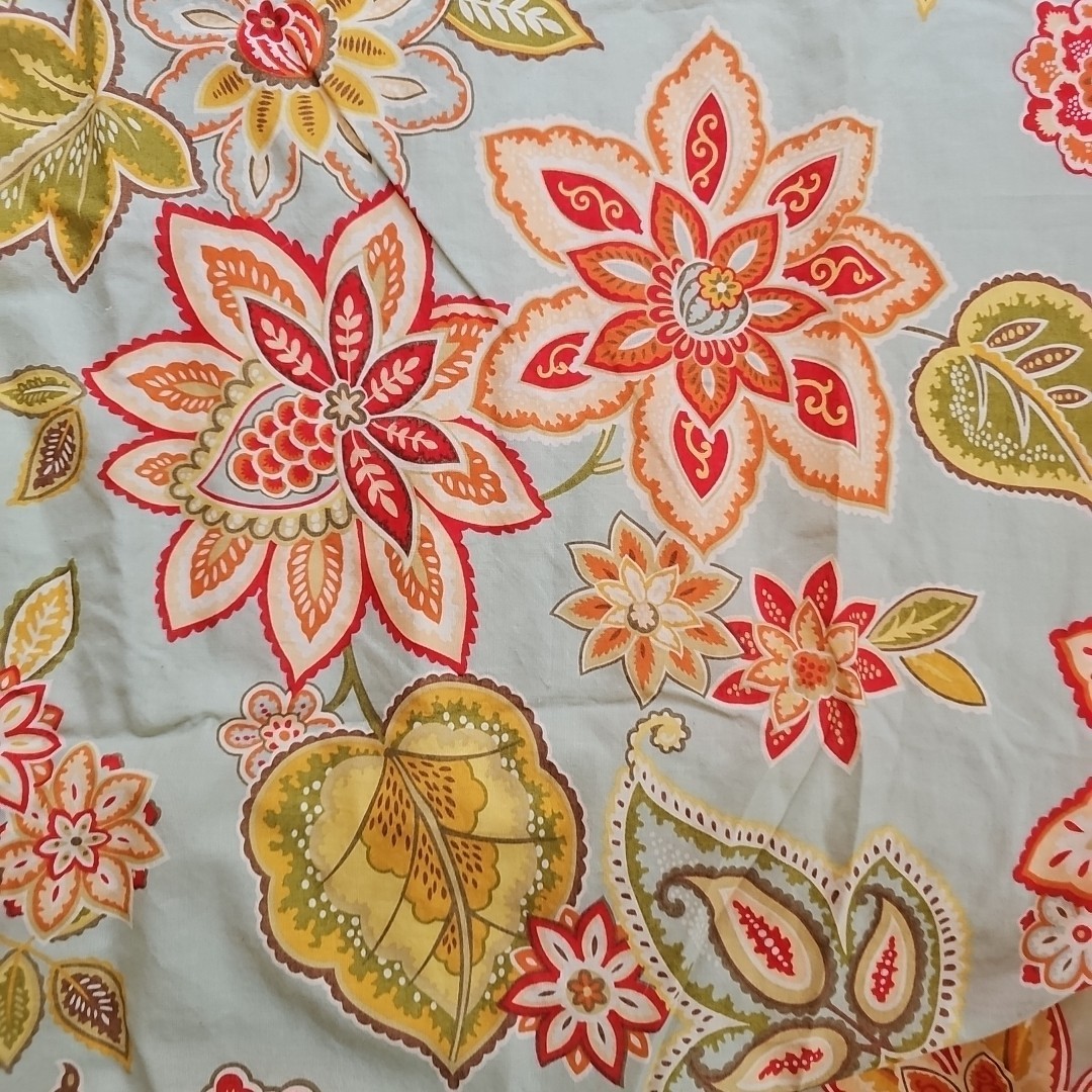 Waverly Charismatic Honeysuckle 2 Curtain Panels & 1 Valance Jacobean Floral