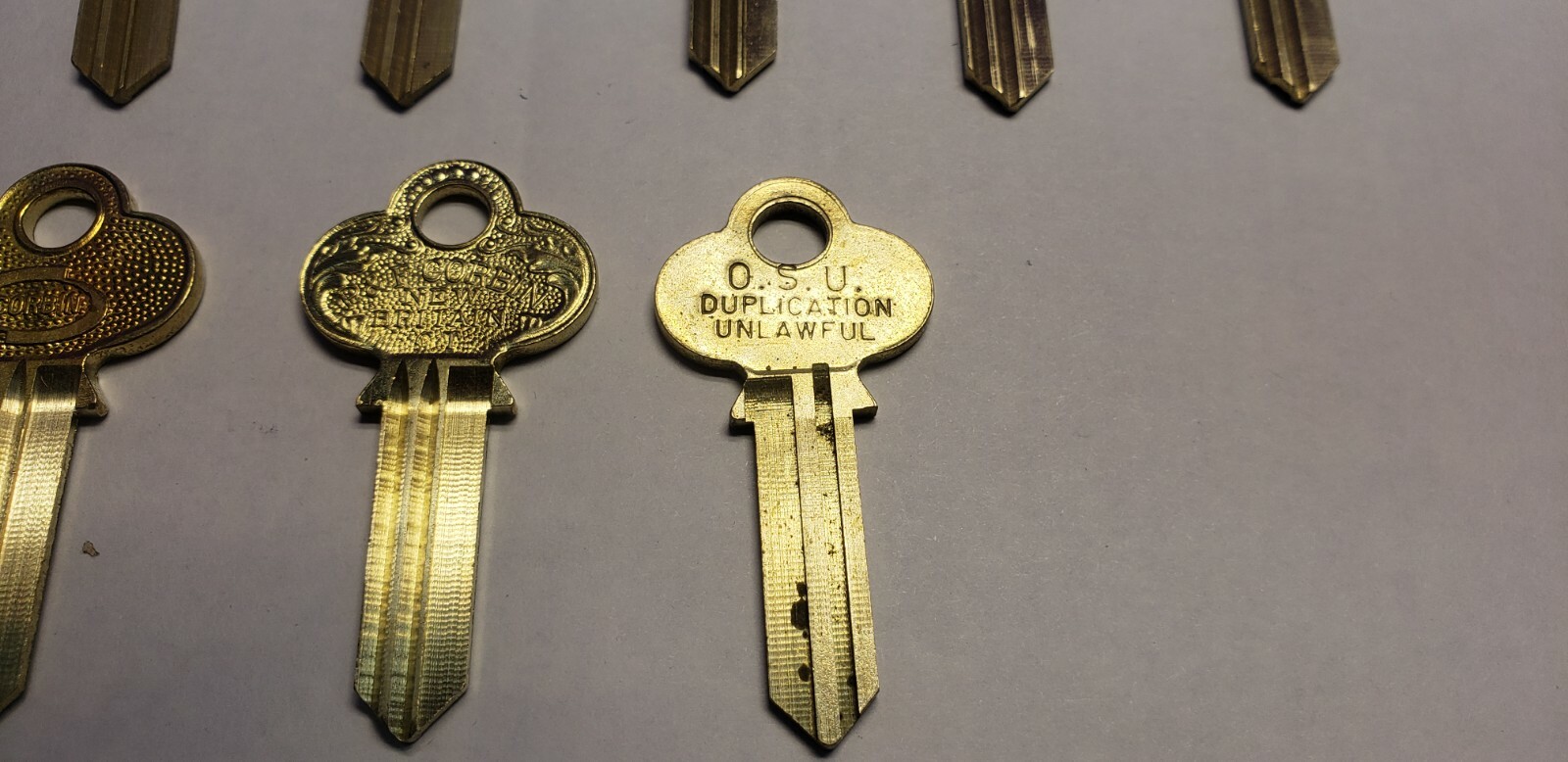 18 ASSORTED CORBIN X1-77-5 LOCKSMITH ORIGINAL CORBIN KEY BLANKS NEW OLD STOCK