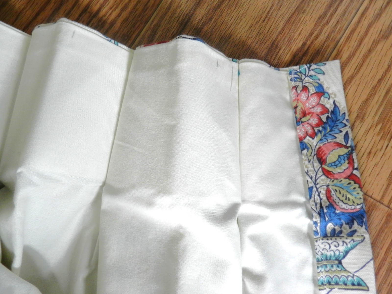 NOS Waverly Custom Made Drapery, never used, excellent