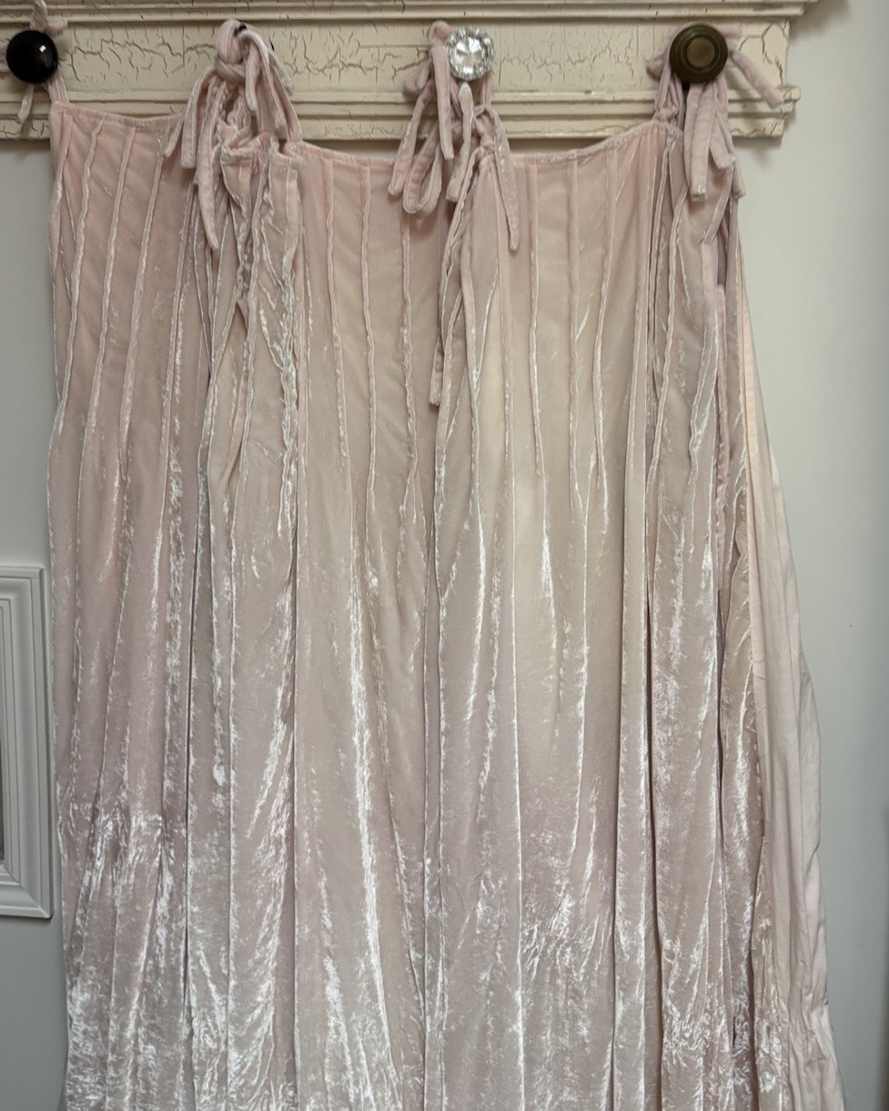 Set/2 Pottery Barn Teen 44×84” Shimmer Velvet Tie Top Drapes Blush Pink