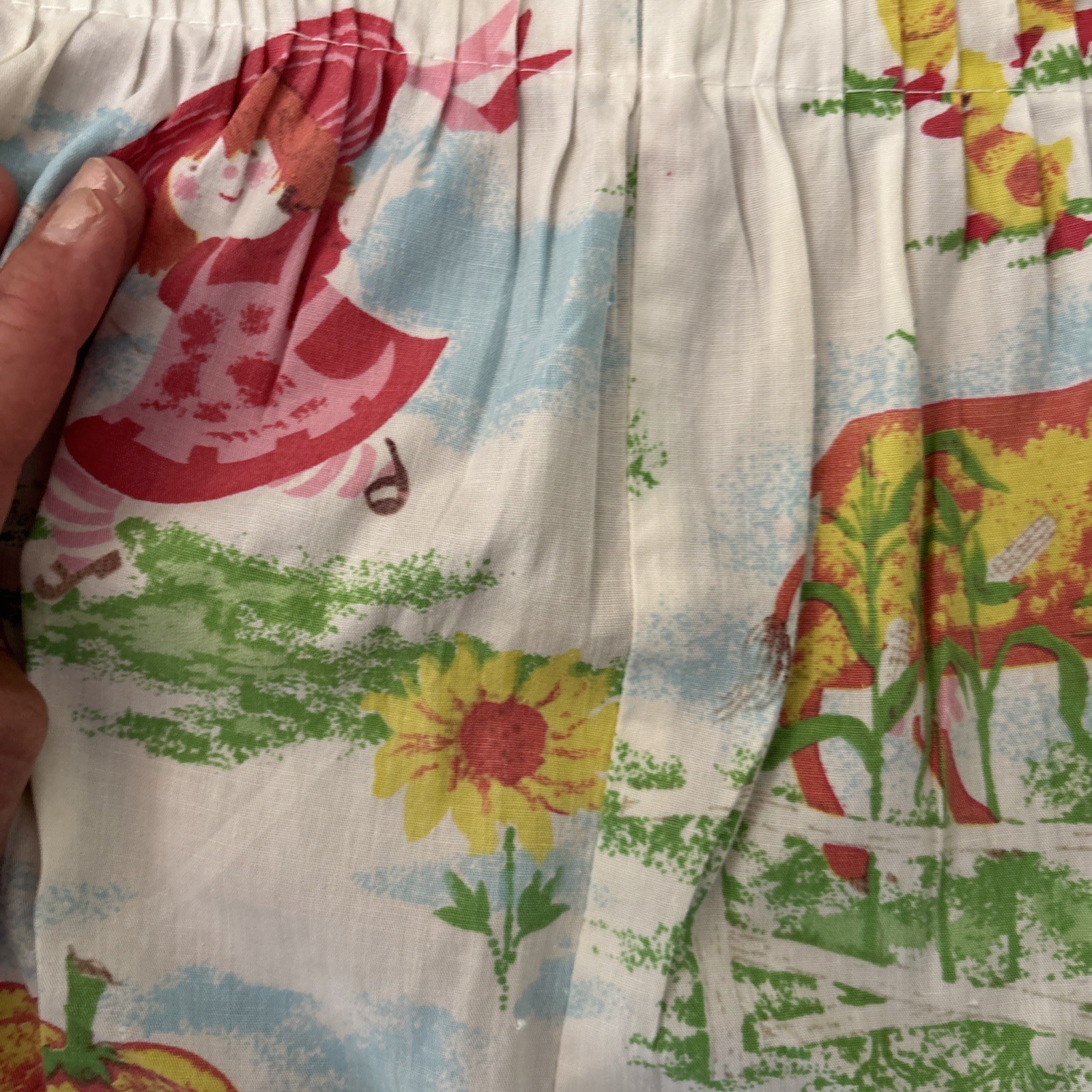 Vtg Kids Novelty Storybook Valance Lot 2 Handmade Rod Pocket Pom Pom Trim Retro
