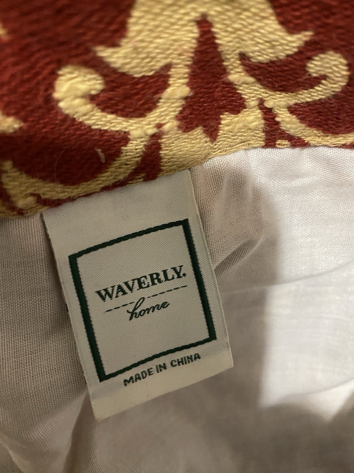 WAVERLY DAMASK SCROLL FLORAL RED THICK LINED CURTAIN SET 50 X 82