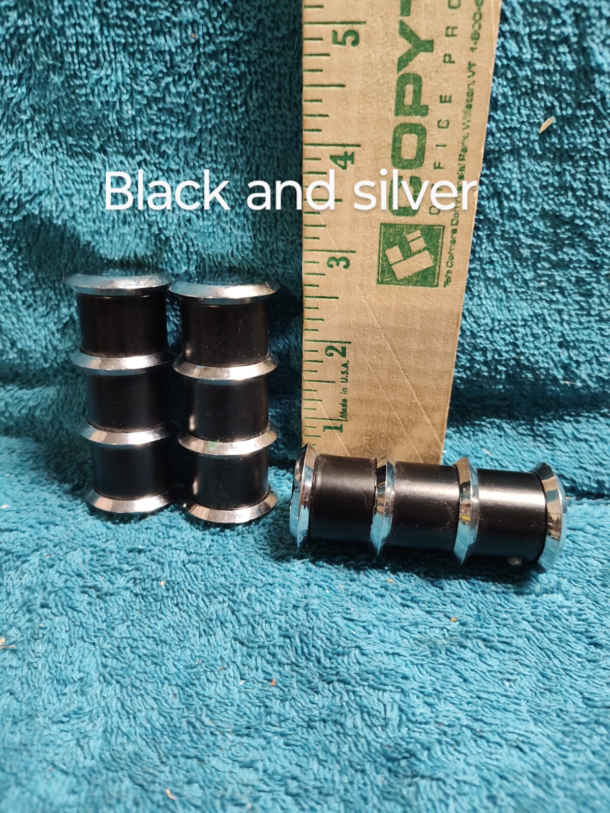 Assorted lots Curtain Rod Finials – Index Lyster / Brass colonial / Black+silver