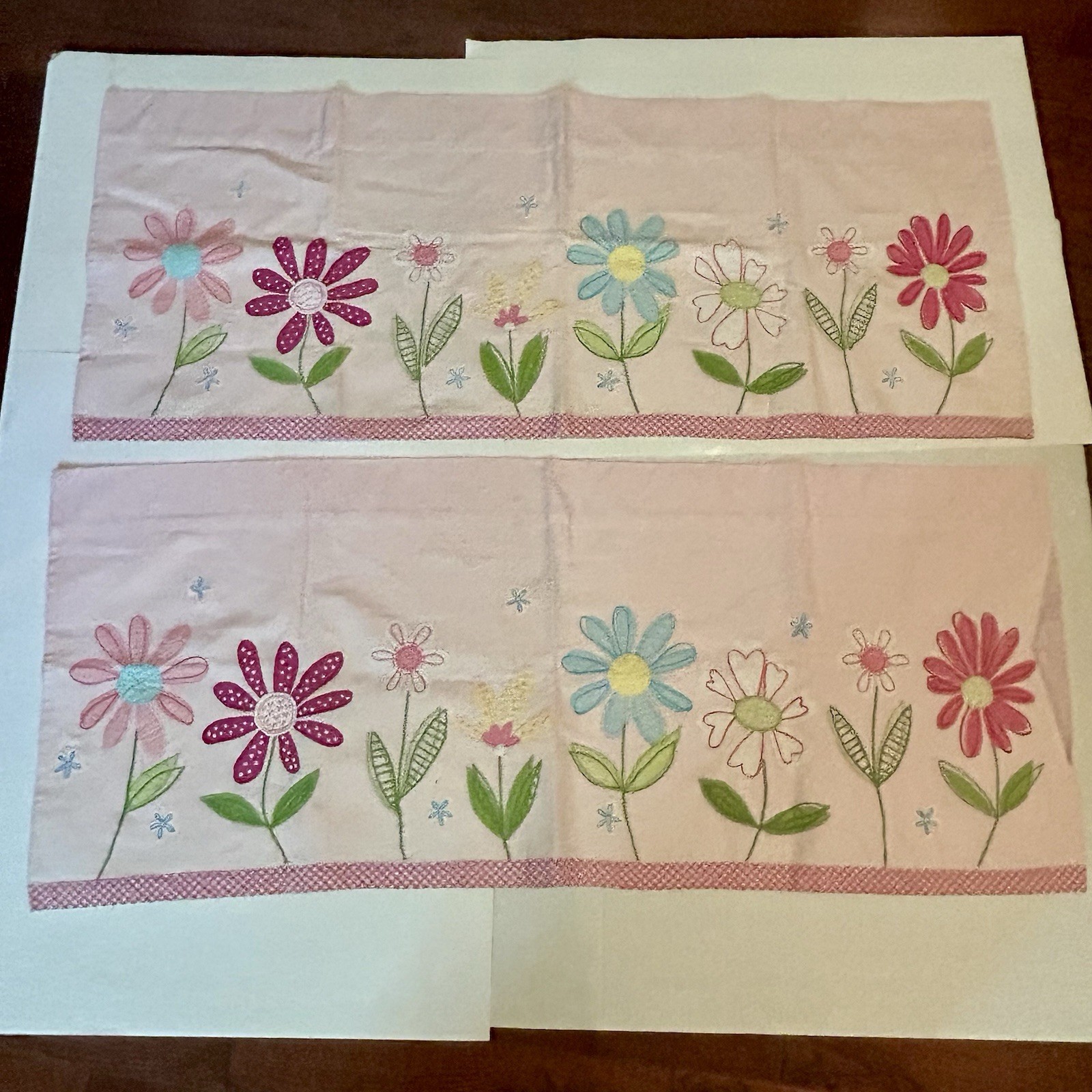 Pottery Barn Kids Daisy Garden Window Valances Set of 2 Pink Floral 44 x 18 READ