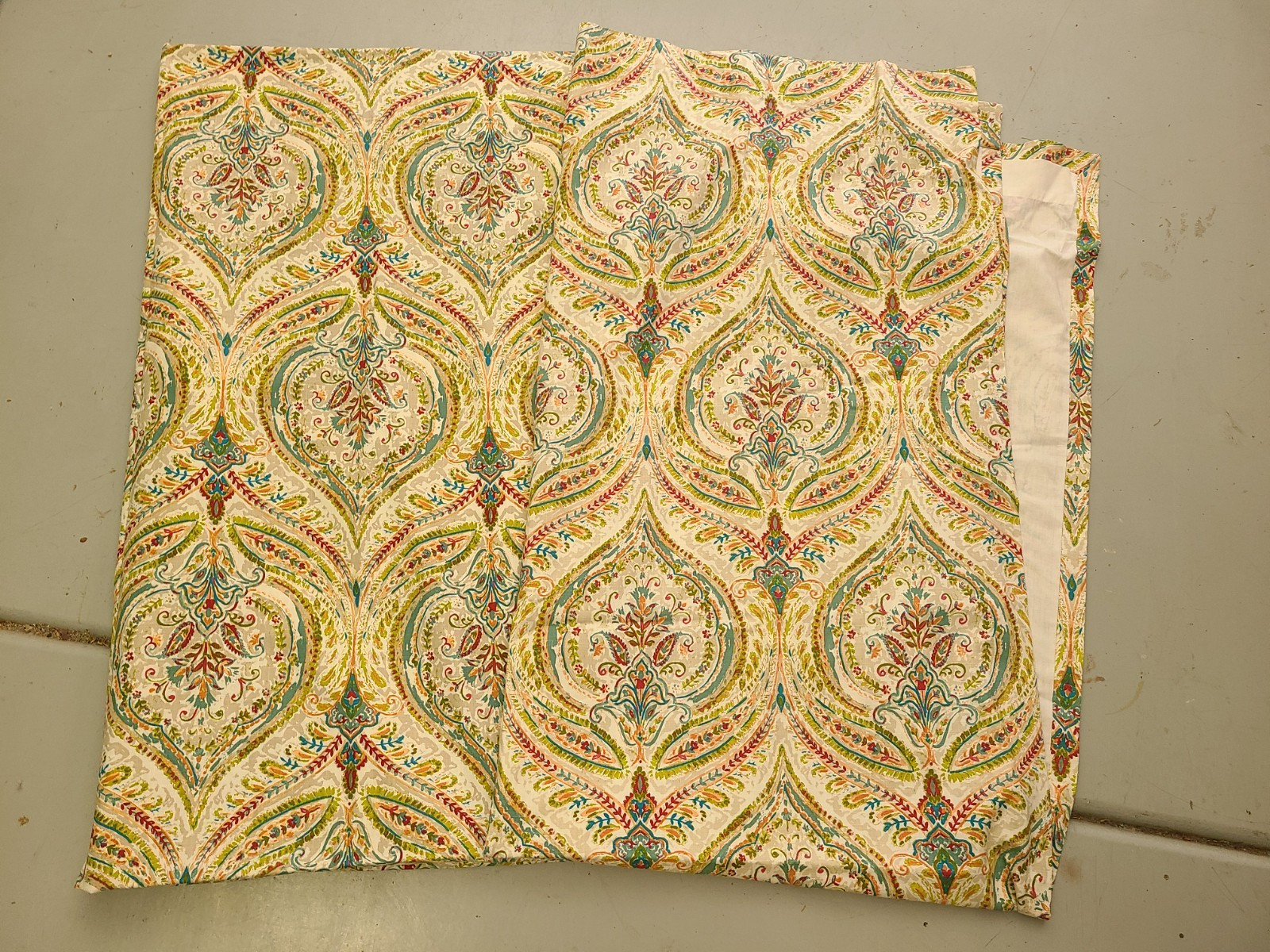 World Market “Multicolor Ogee” Drape Panels 48″ X 84″ – 2 Panels