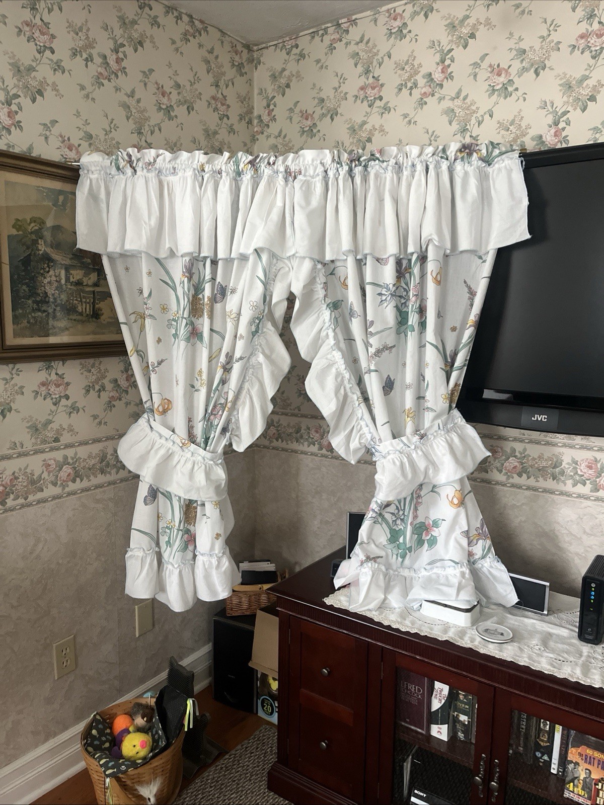 Jcpenney Shabby Chic Floral Curtains Attached Valance Two Panels, Tiebacks ￼
