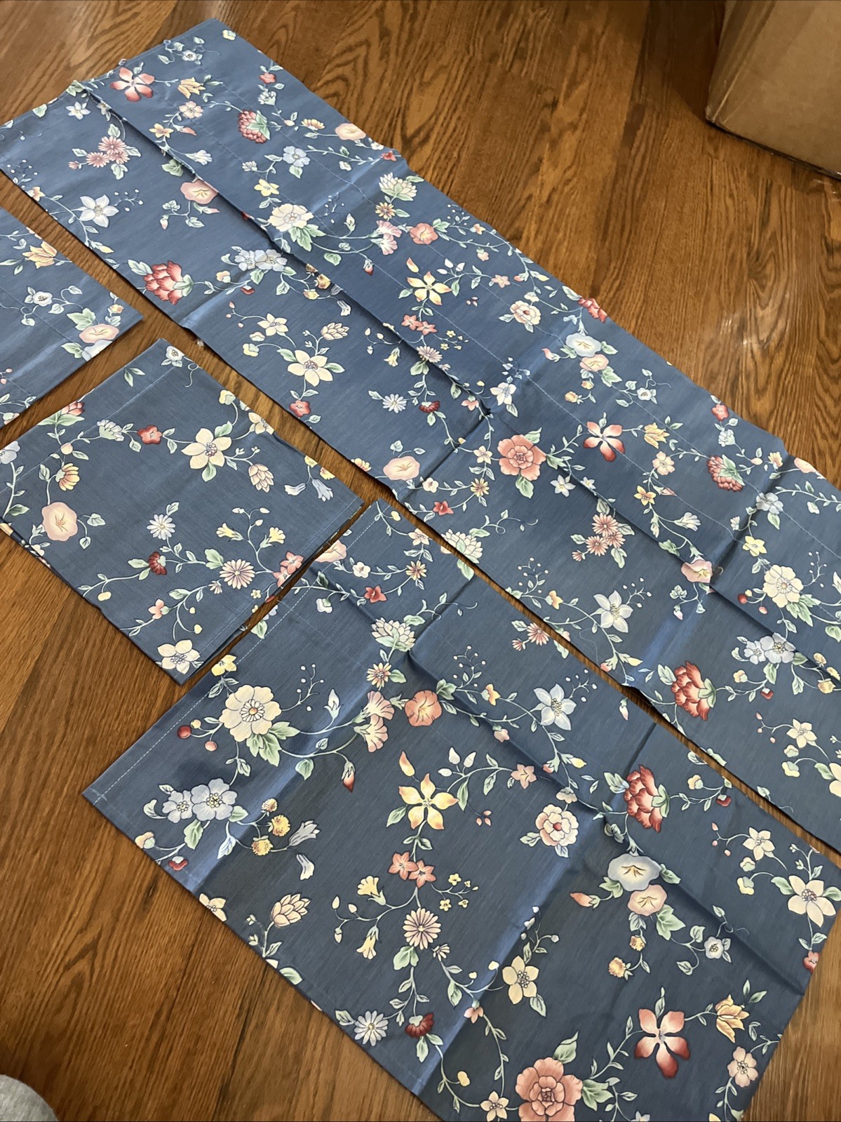 LOT 4 44×14” BLUE FLORAL JCP VINTAGE NOS VALANCE