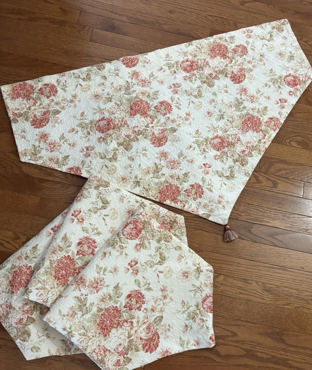 4 floral Ascot Valance window Treatment Red Cream Lined Tassel Handmade 41″x25″