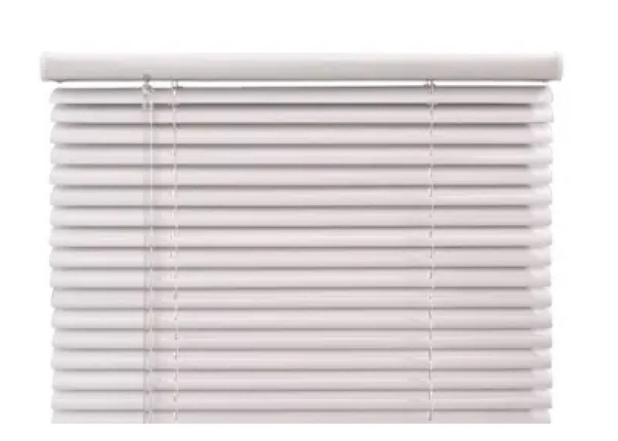 Champion 1″ Cordless Room-Darkening Vinyl Blind, White, 85″ × 64″, Part 218628