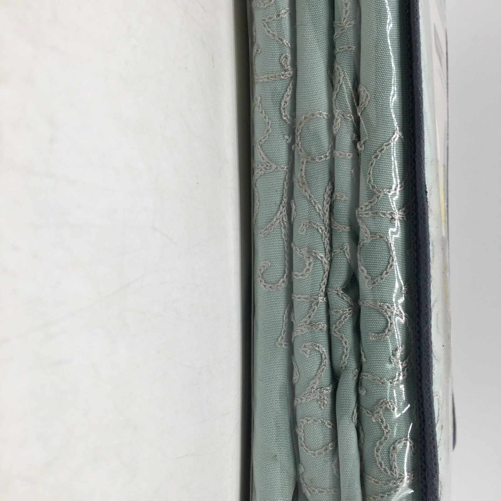 Design Solutions Green Minimal Room Darkening Rod Pocket Backtab Panel 52X84