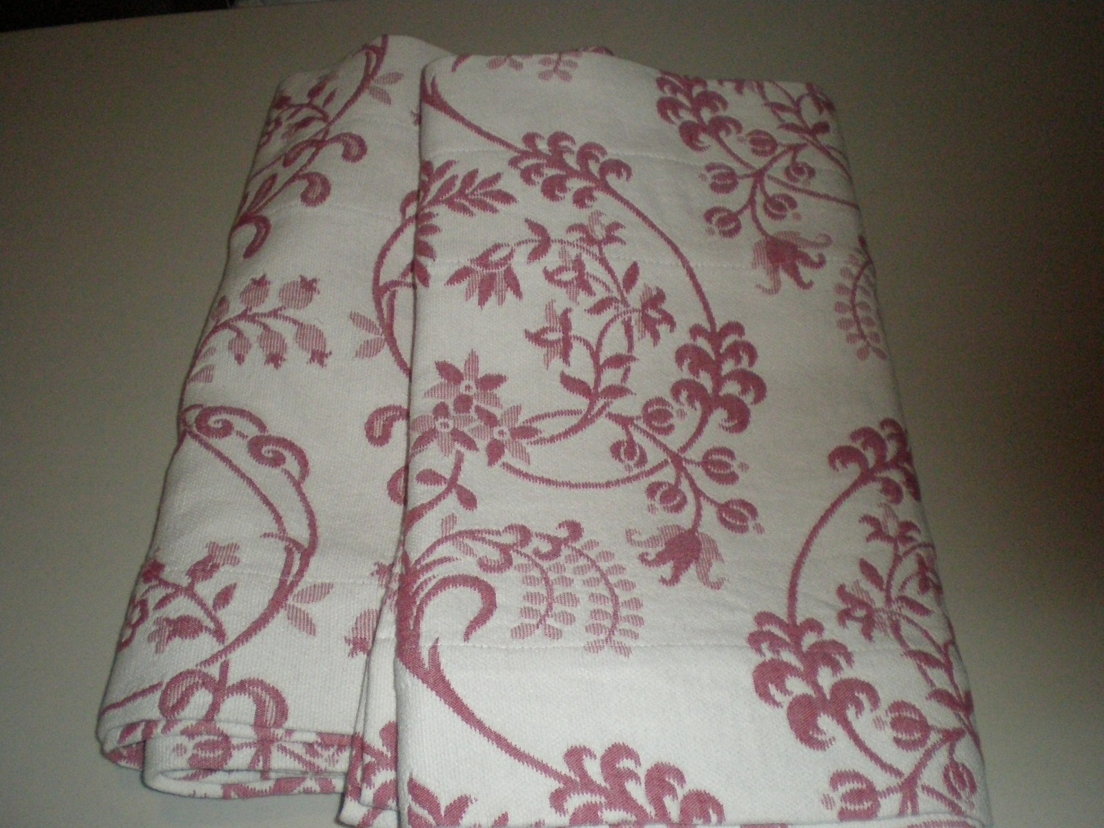 JCPenney Valance Scrollwork Botanical Brocade Rosewood White 78″W x 18″L 2 avail