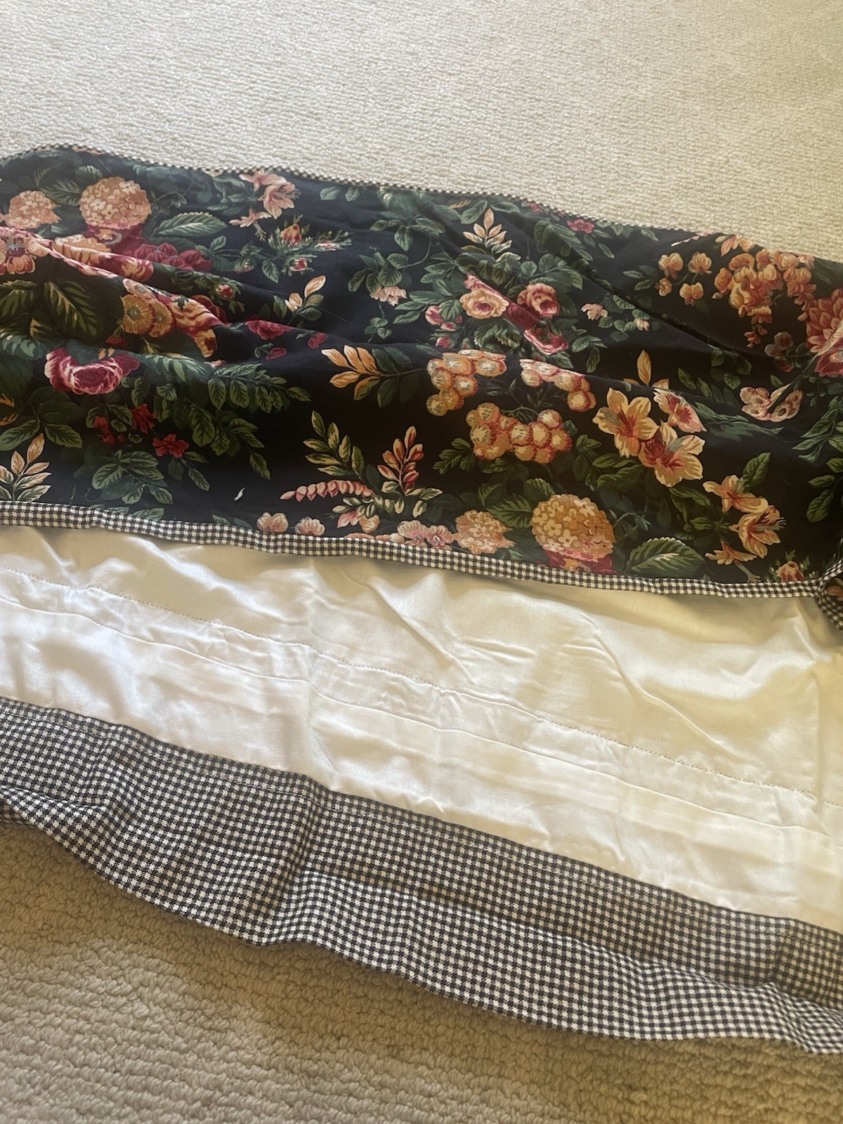 Custom made w Ralph Lauren Cabbage Roses Floral & Check Window Valance 208×17