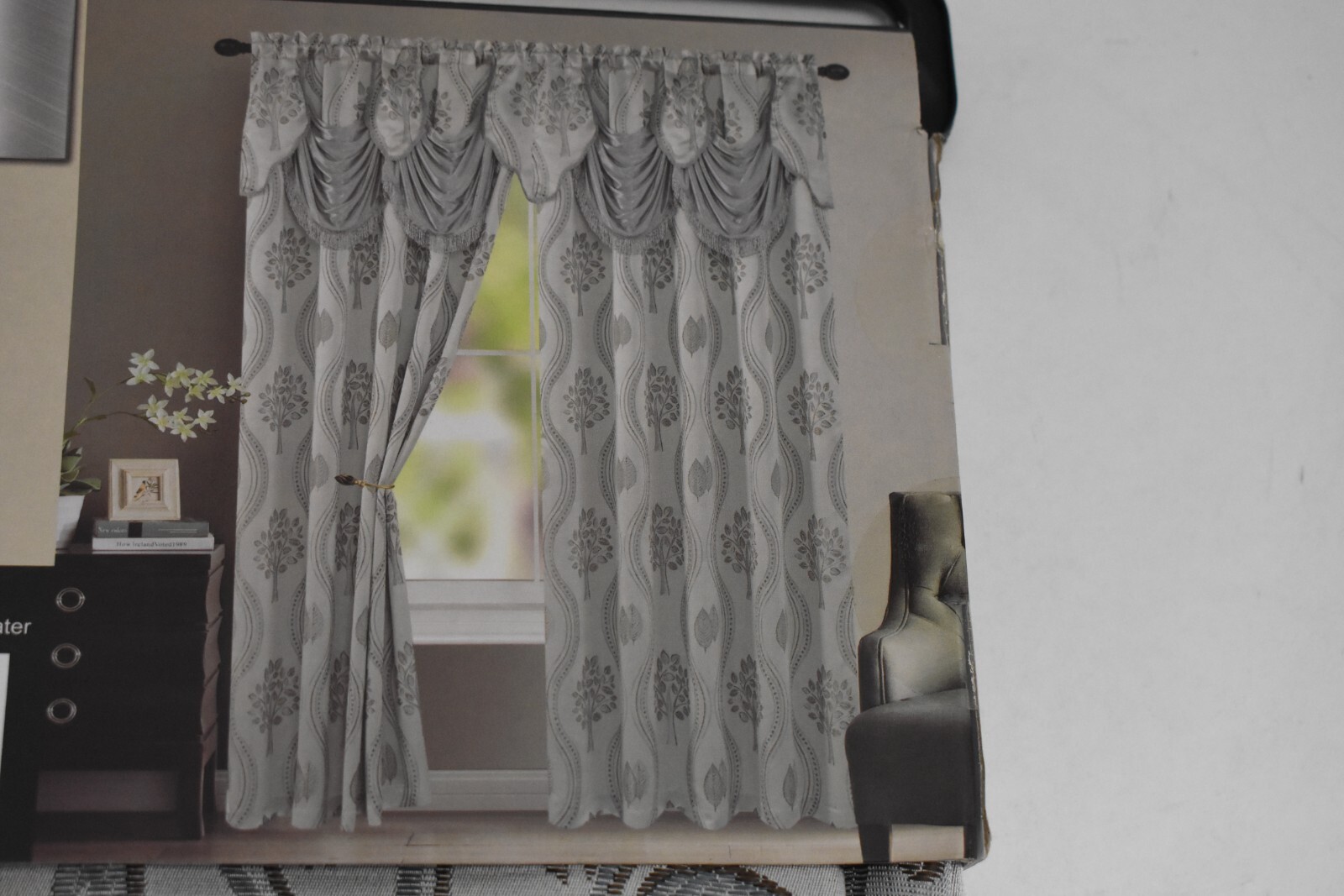 Aurora Tree Leaf Jacquard Window Panel With Attached Valance Silver 54″ x 84″