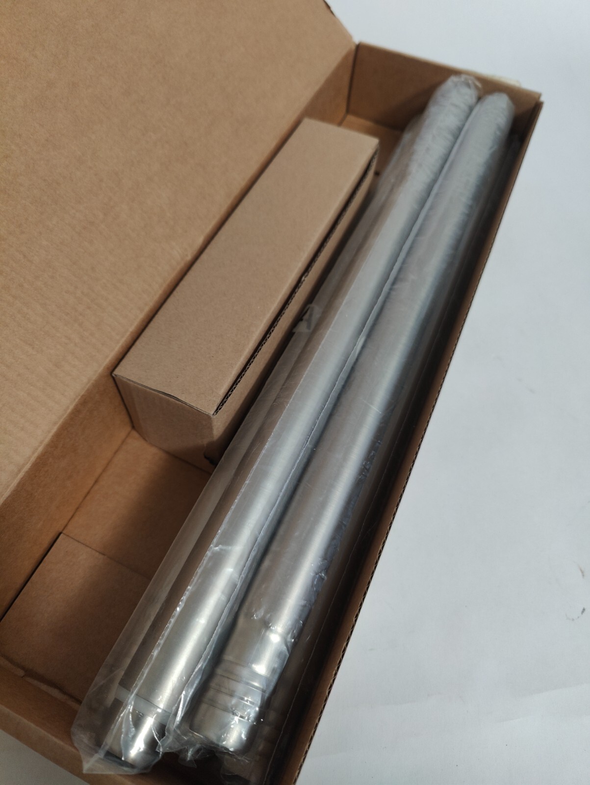 ZEEROBEE CURTAIN RODS