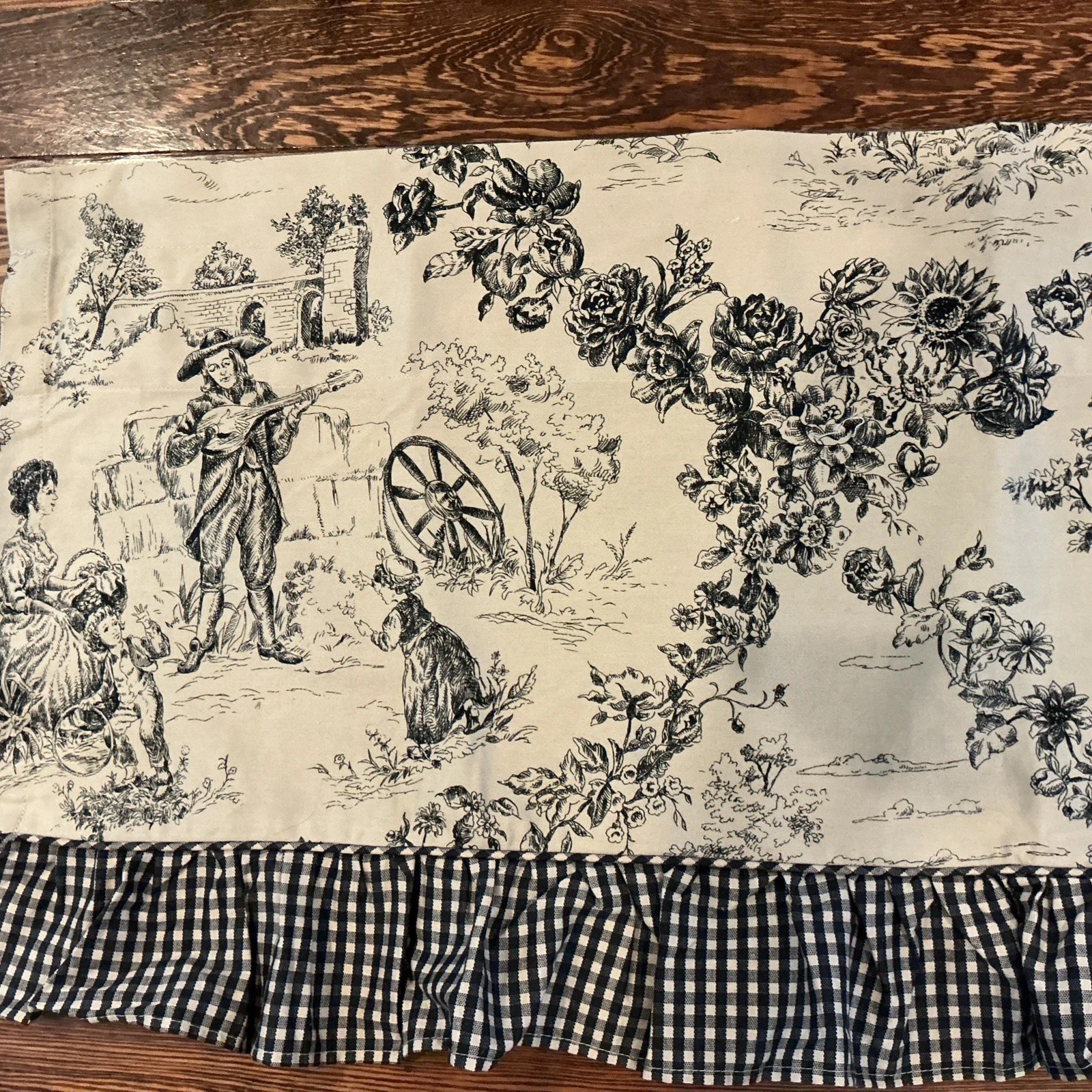 JC Penney Laural Manor Toile Valance 18 x 78 Gingham Check Ruffle