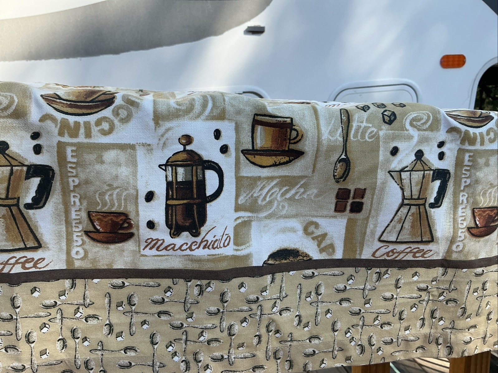Better Homes & Gardens Coffee Drink Cafe Window Kitchen Valance 60 x 13″ A41