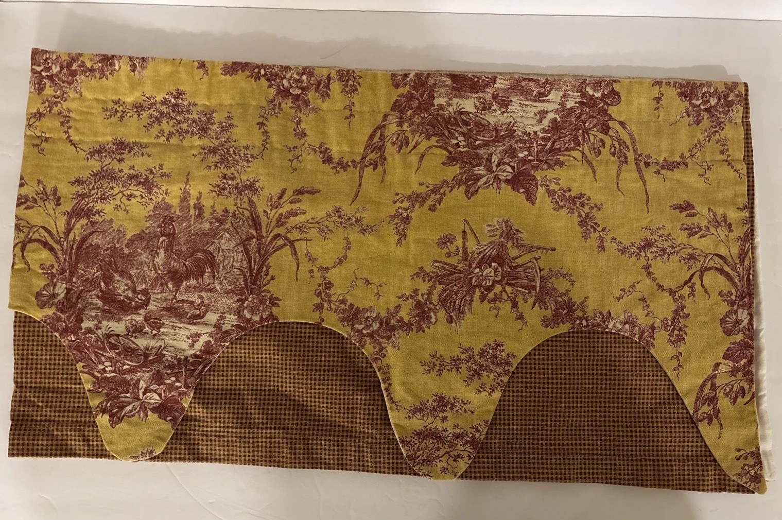 Vtg Waverly La Petite Ferme Spice Toile Valance Scalloped Tiered Rooster 51”x14”