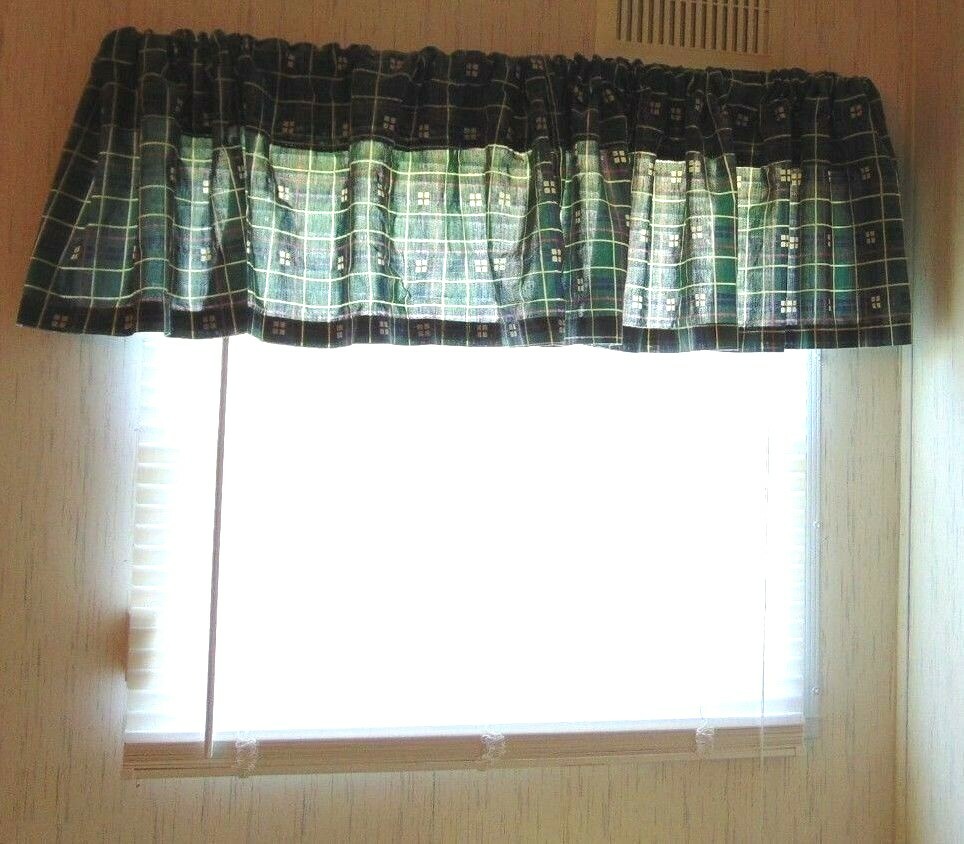 3 Piece Valance for Garden Tub , Shower and Window Green Plaid