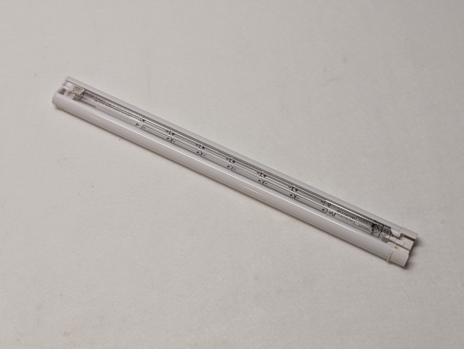 Hunter Douglas 18V AA PowerView Battery Wand Tube – HD Motorized Shade Power