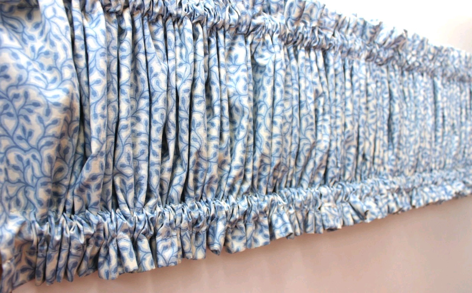 Custom Botanical Valance 150″ Blue & White Rose Hips Lined Dual Rod Pocket Vtg