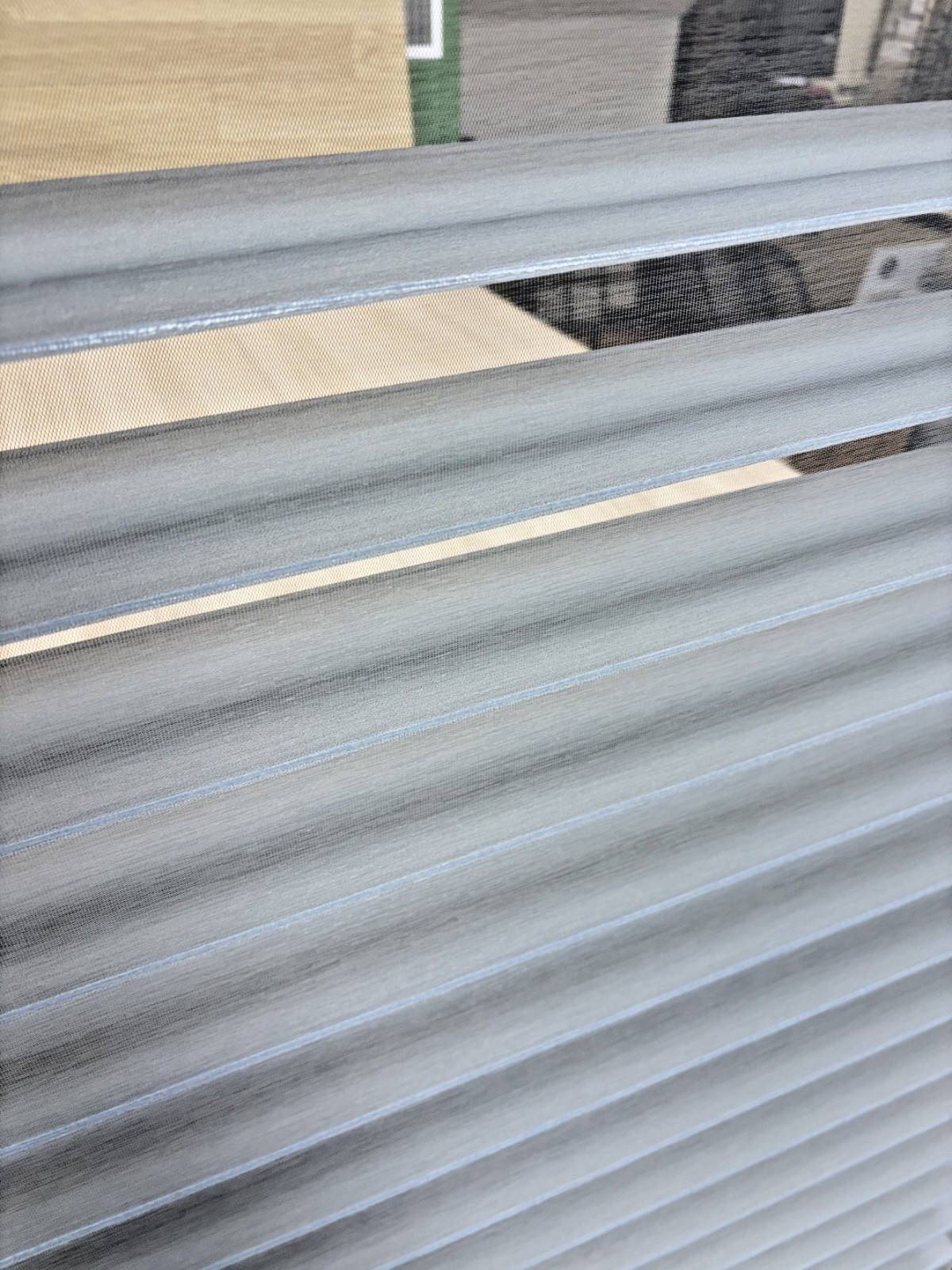 Hunter Douglas Silhouette Sheer Shade Patina Gray fits 32″ X 61.25″ Window