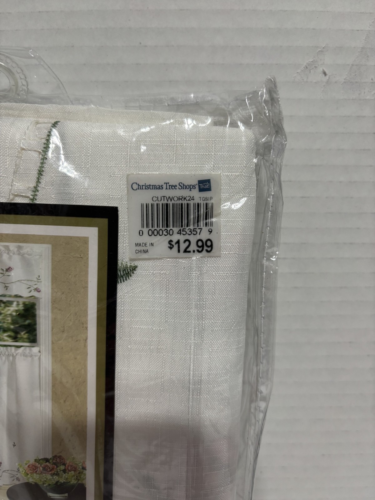 Cutwork Rose Embroidered Tier & Valance Set 24″ Roses Leaves *NEW in Package*