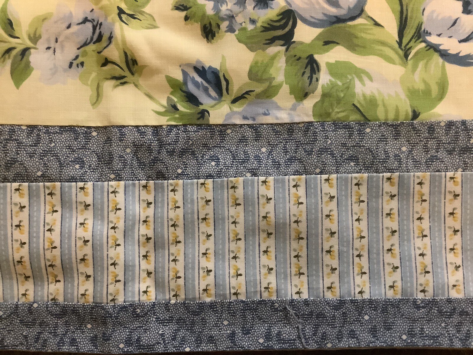 JC Penny~Valance~Blue & Yellow Floral~88×20.5~Beautiful~Excellent~Lined~Quality