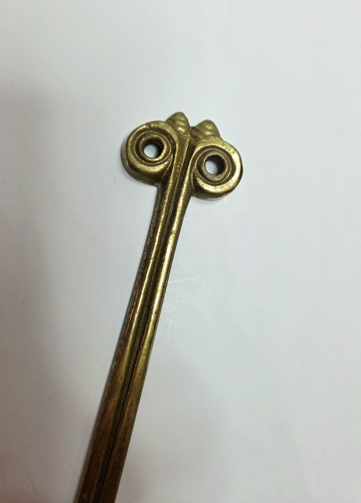 Vintage Gilded Brass Art Deco Laurel Wreath Set of 2 Curtain Tiebacks Holders