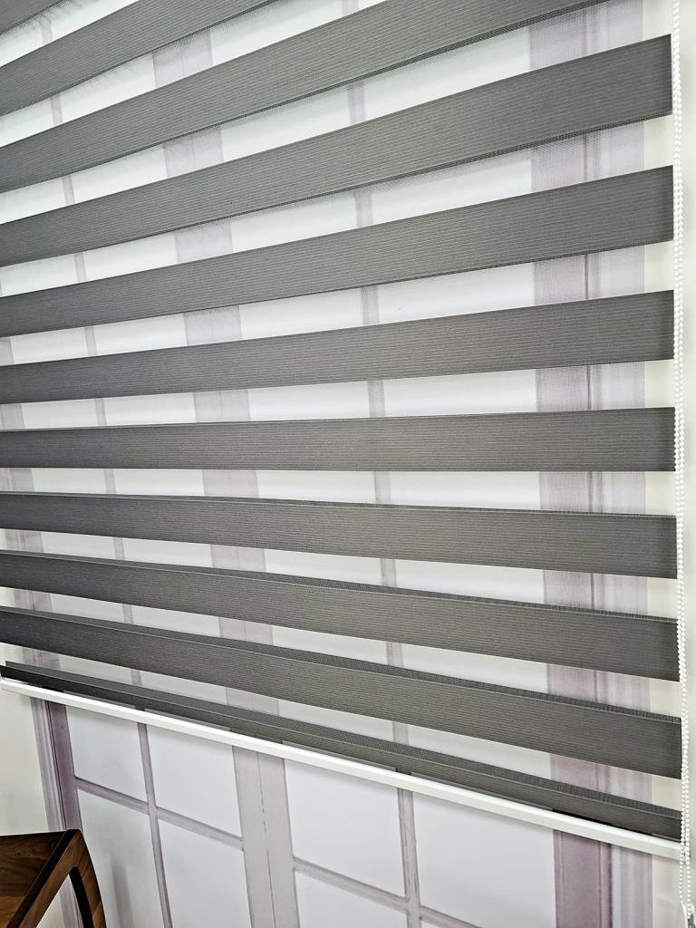 Straight Gray Color Fabric Zebra Roller Blinds Curtain For All Room, Light
