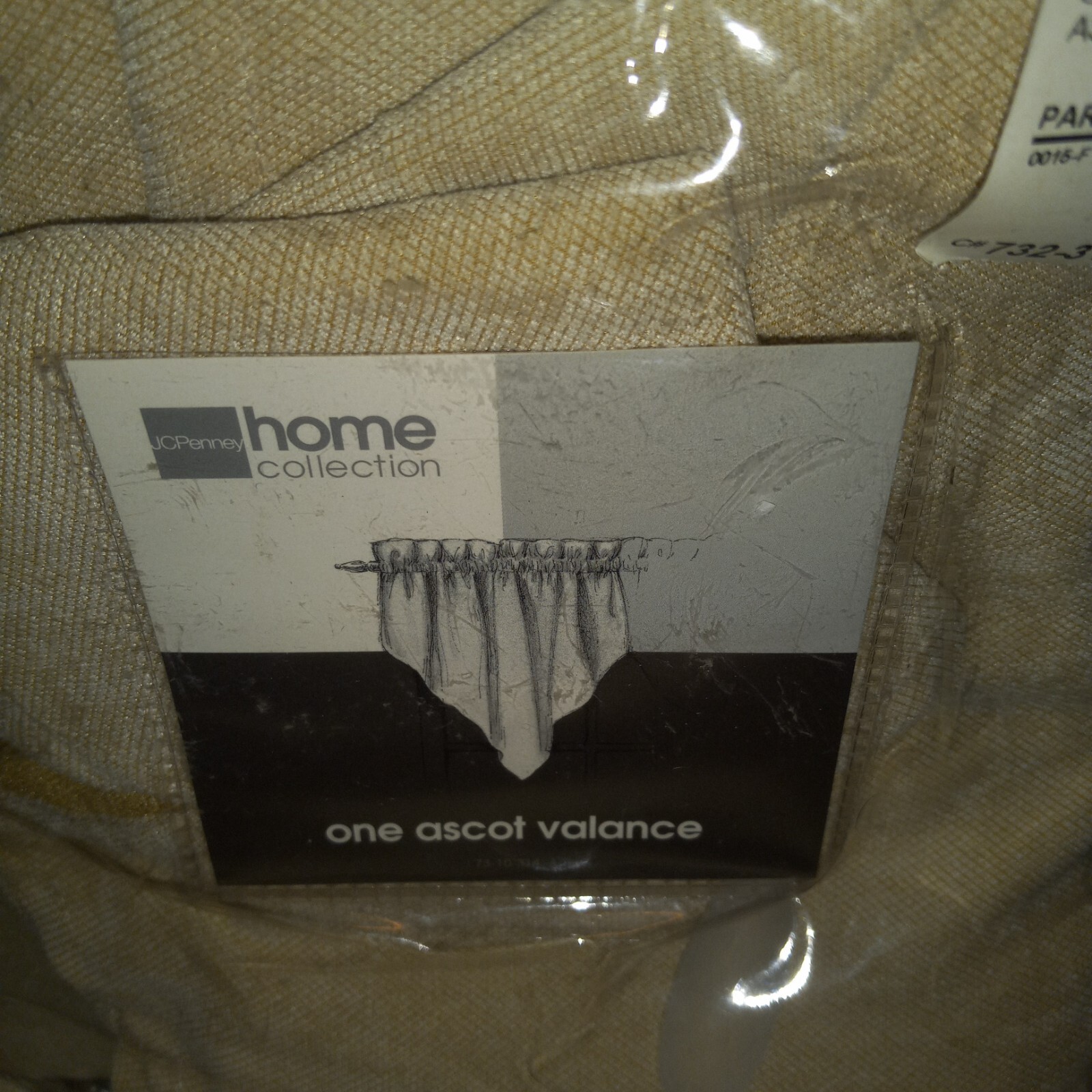 JcPenney Home Collection Grammercy Park Ascot Valance Beige Parchment 40″x 21″