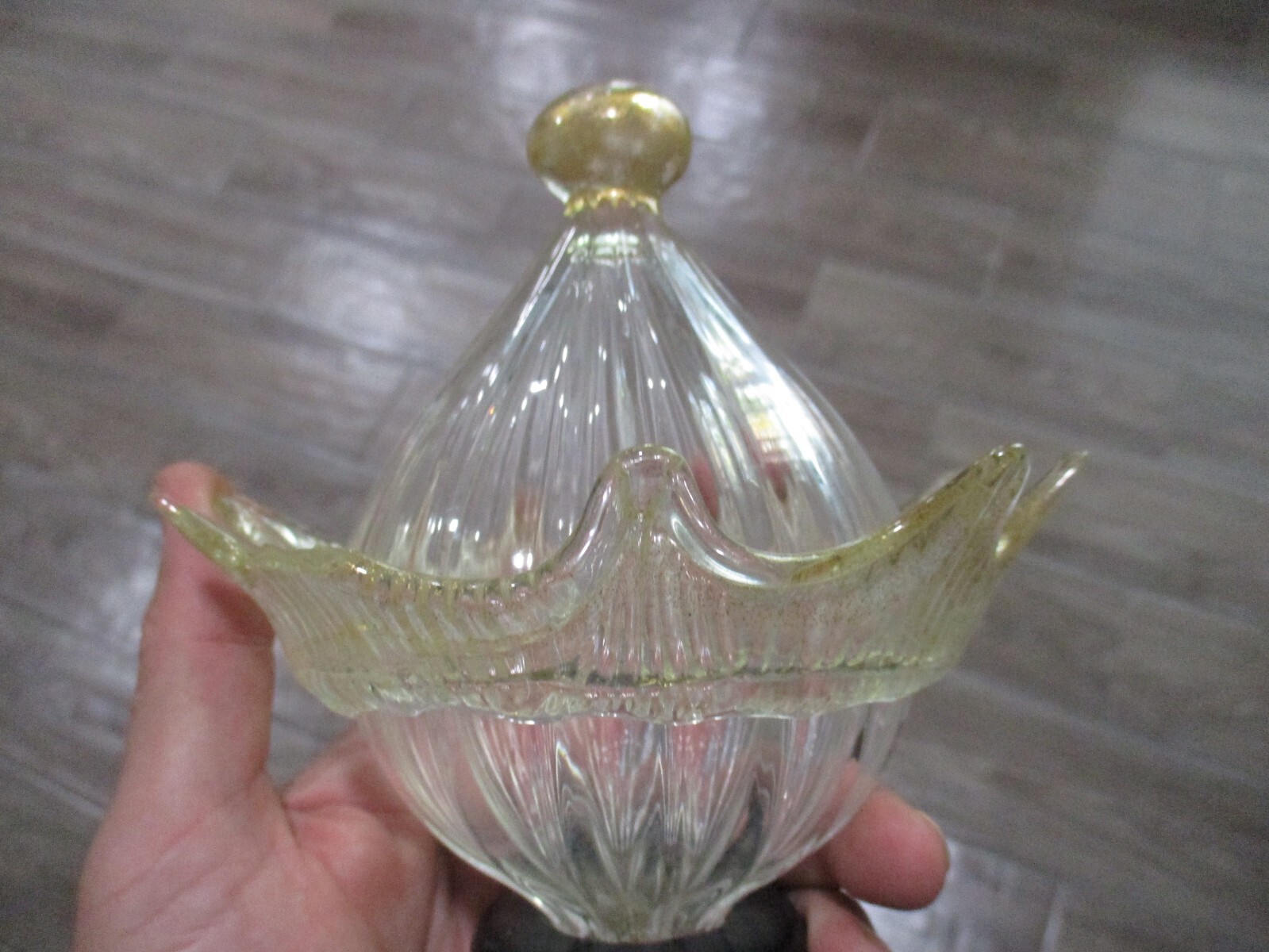 Murano Clear crown gold button top scalloped Murano Glass Curtain Rod Finial