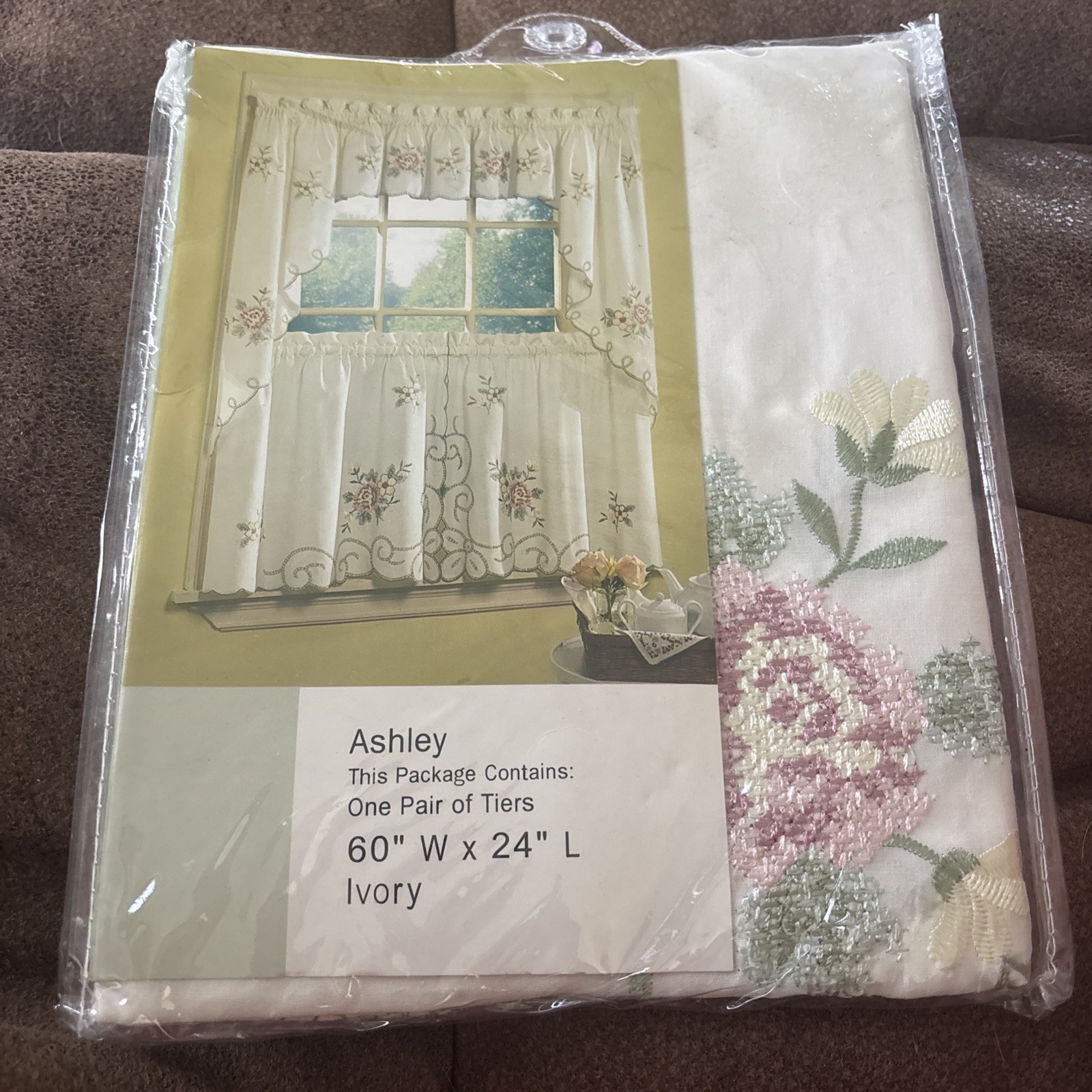 NEW Ashley Rose Tier Embroidered