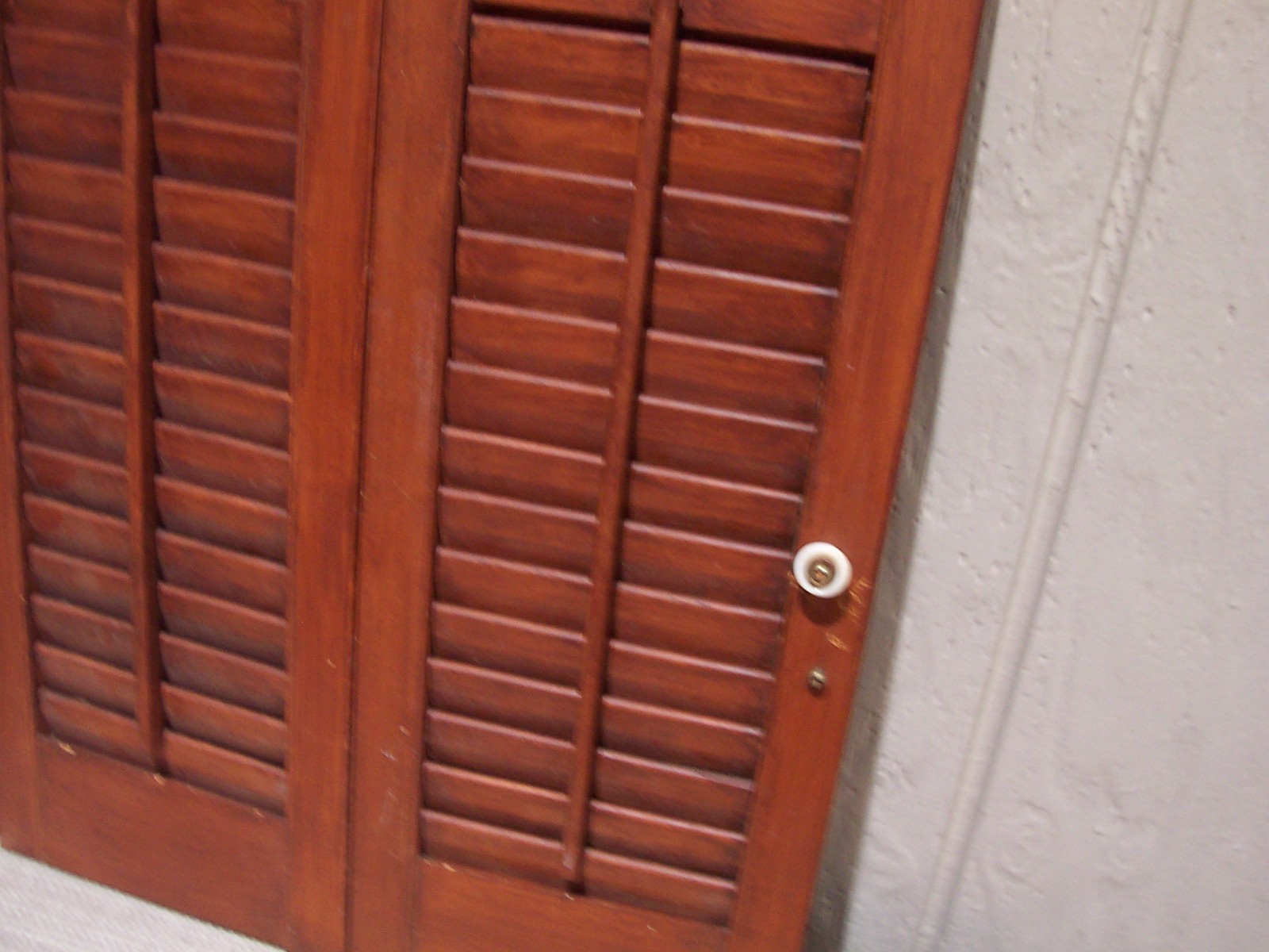 1 Set Interior Wood window louver cafe style Shutters knobs 20″ high 16 x 20″
