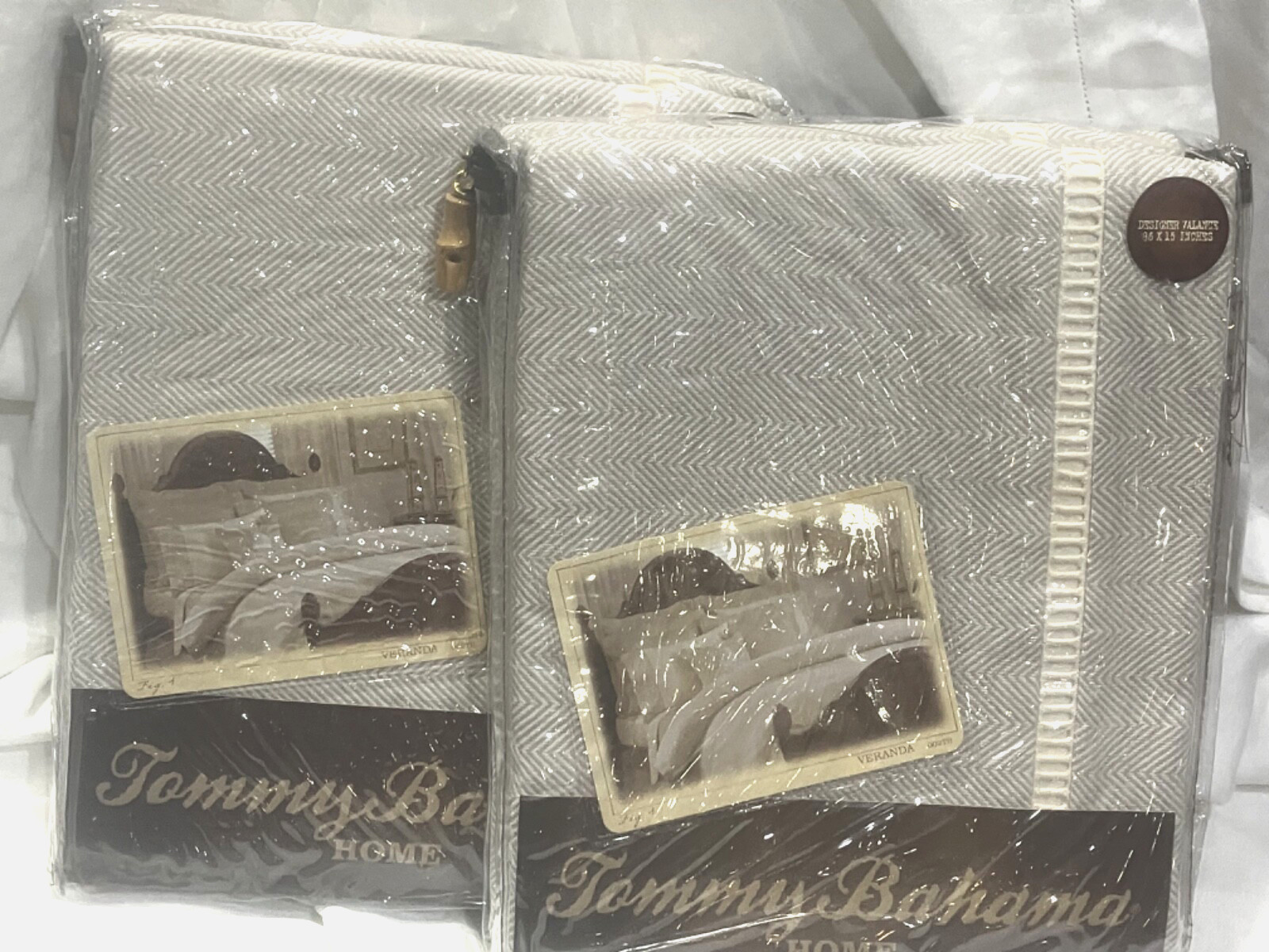 1 – Tommy Bahama Veranda Designer Valance Khaki & White Chevron 86″ x 15″ NIP