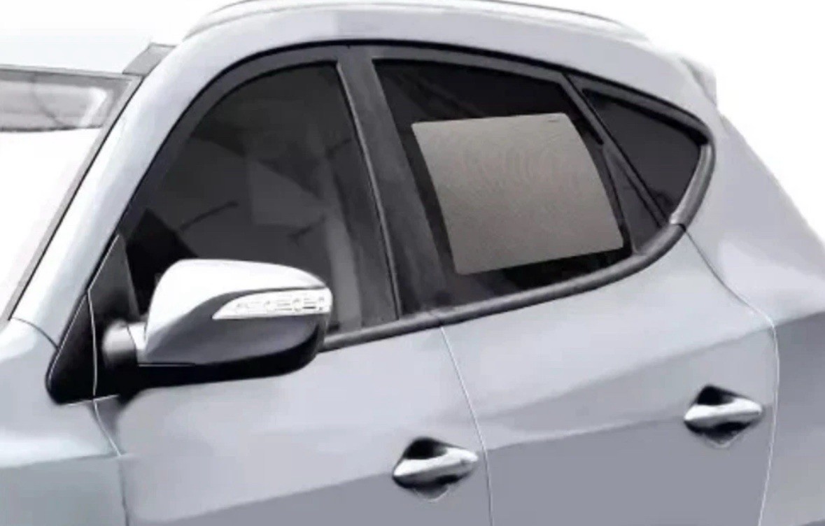 2 Type S Static Cling Side Window Sunshades 14″ x 16″ Reduced Glare & Stays Cool