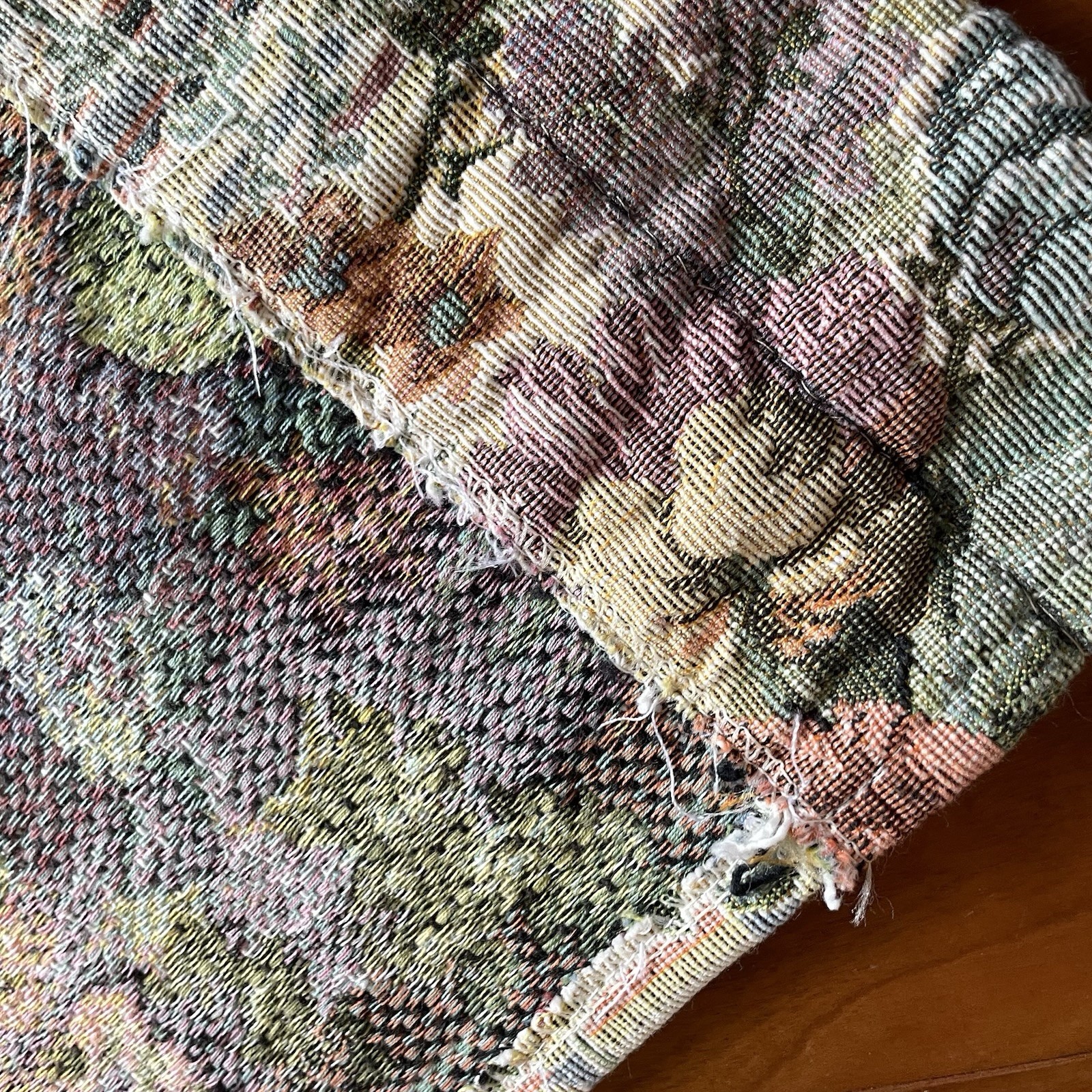 Vintage 90s Window Treatment Valance Tapestry Floral Scalloped 50 x 15