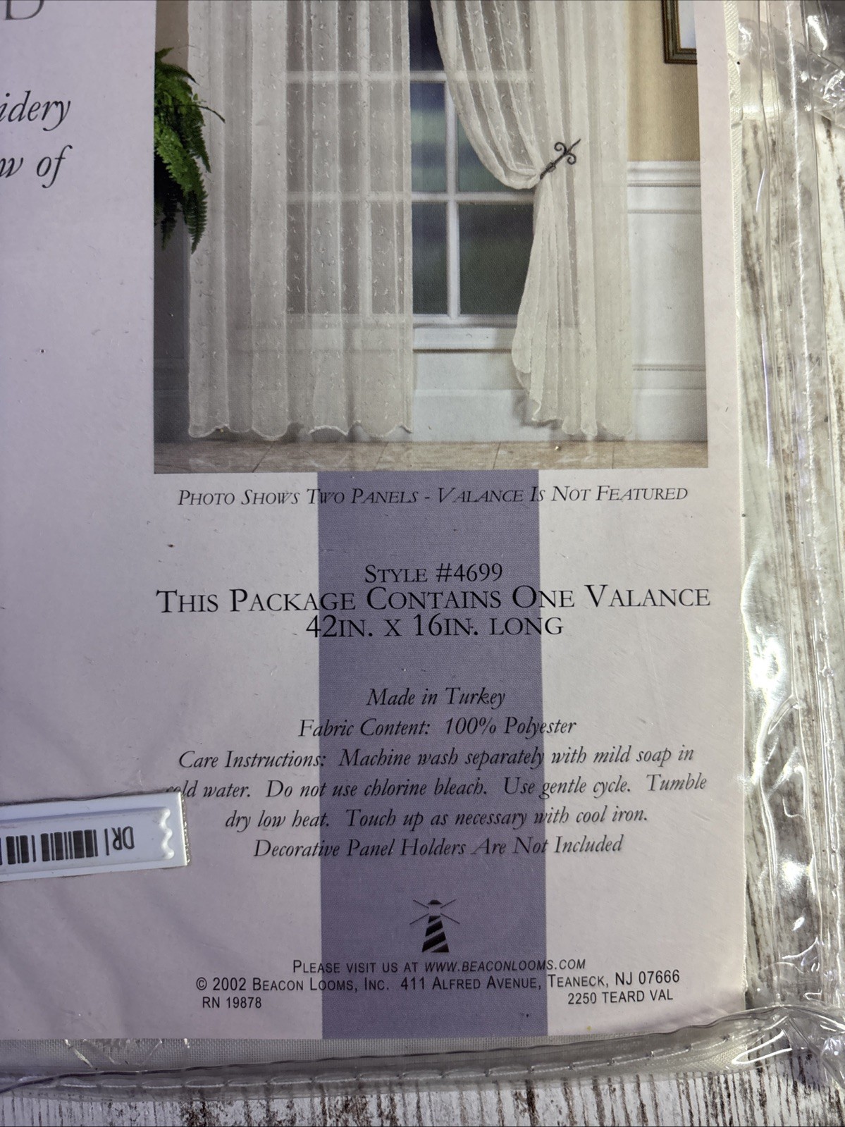 4 Beacon Looms sheer Teardrop Valance Very 42” X 16” Voile Embroidered Scalloped