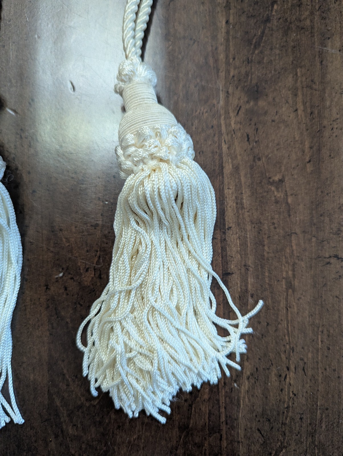 2/6″ long Polyester/Rayon IVORY Tassels w/4.5″ Short Cords x DECOR projets NEW