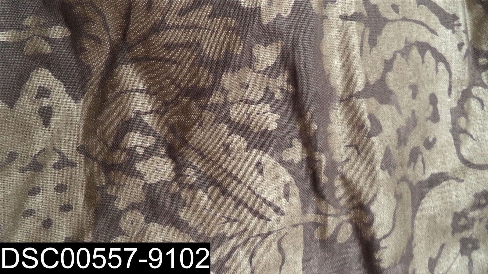 G452/G162 RattiHand Screened Mettalic Fog Print Inverted Pleat 45″W X 96″L Drape