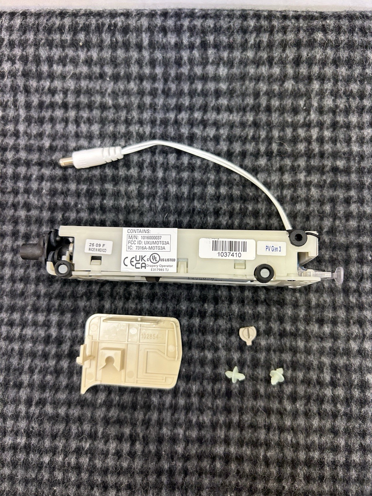 Hunter Douglas PowerView Gen 3 Duette Shade Motor 1037410 M/N 1016000037