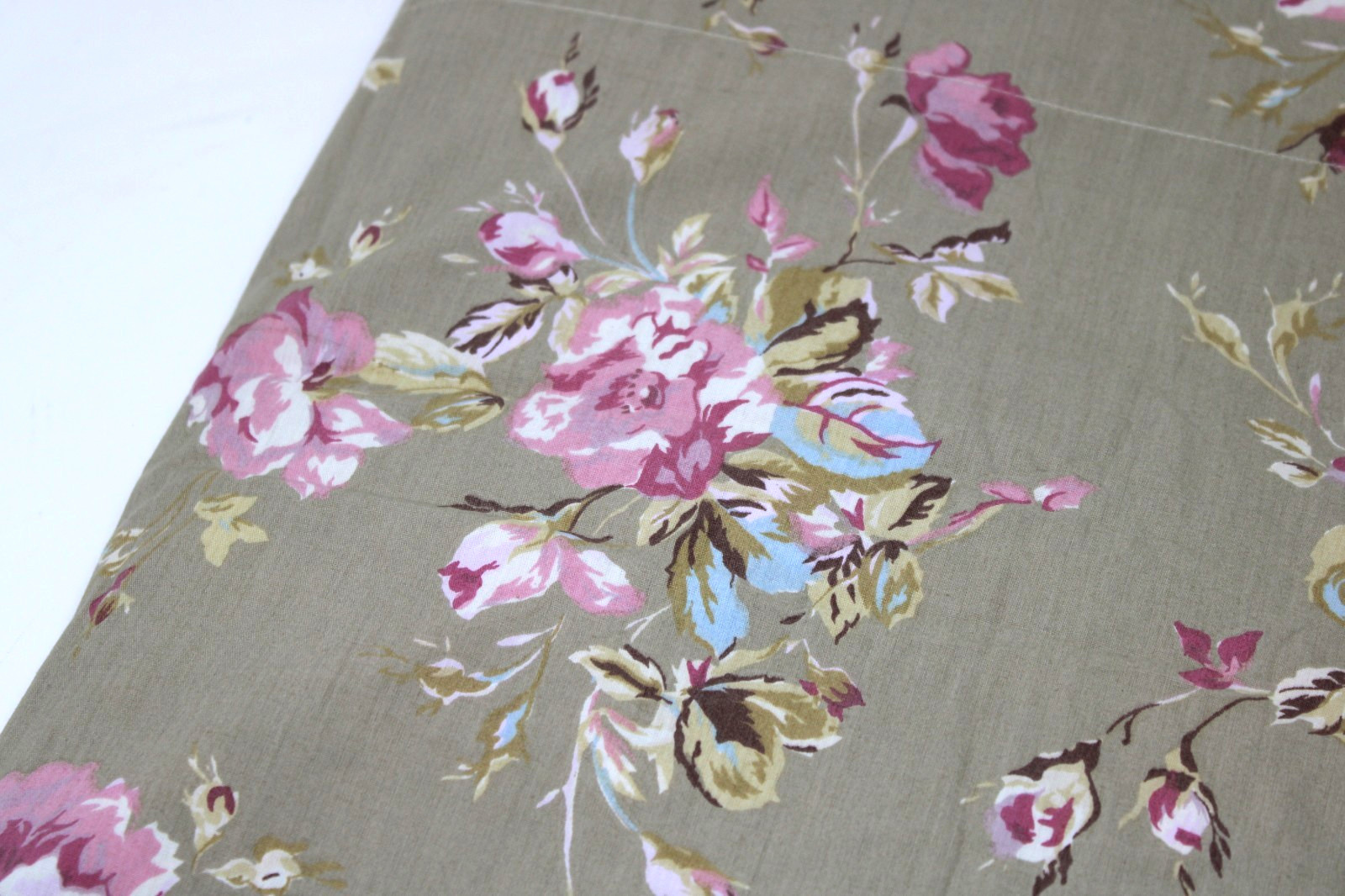Simply Shabby Chic Floral Castle Mocha Curtain Panels Set of 2 Roses 54x 84″ Rod